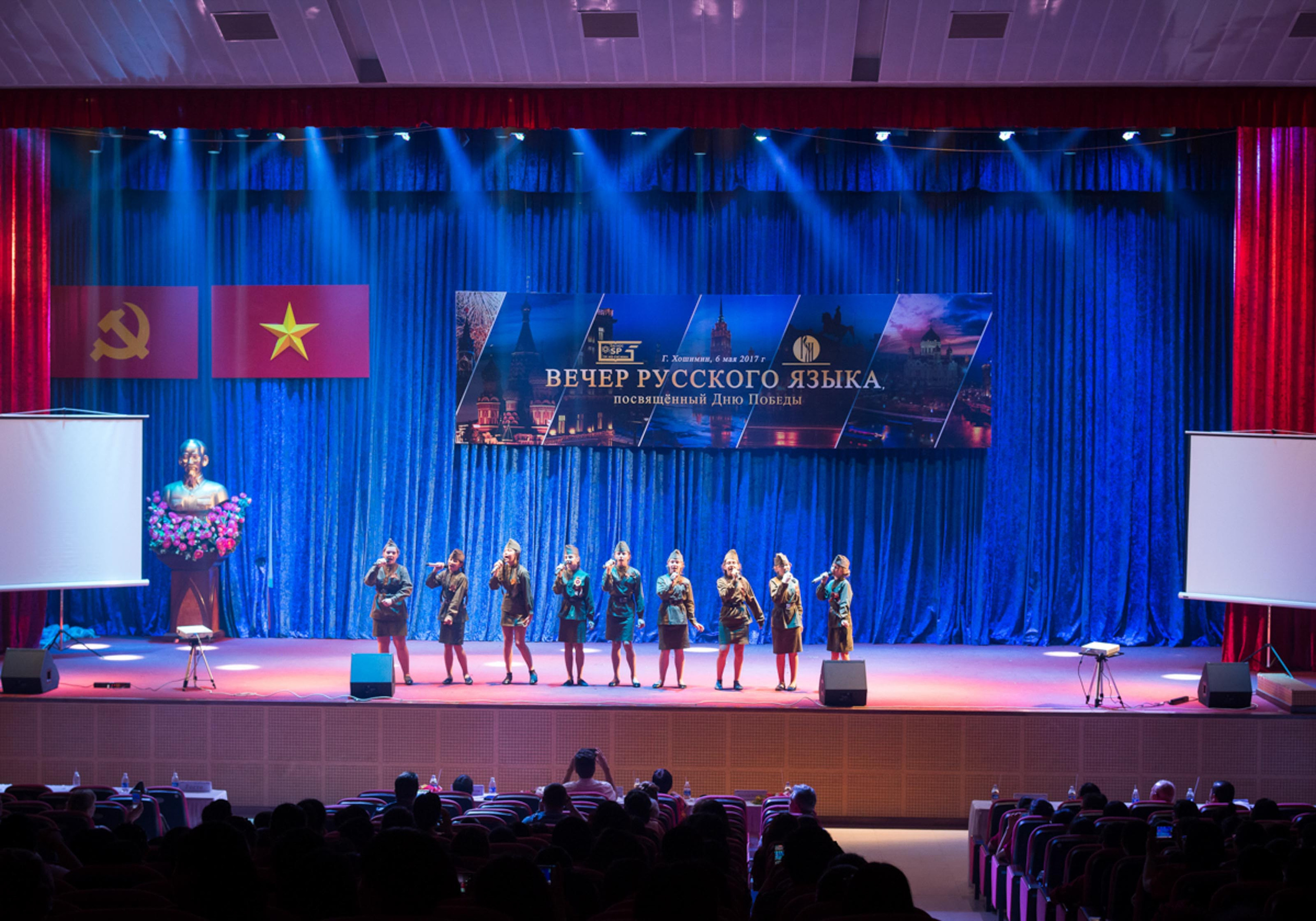 9 мая в Хошимине. Юлия Розанова, коммерческий фоторепортаж в Москве