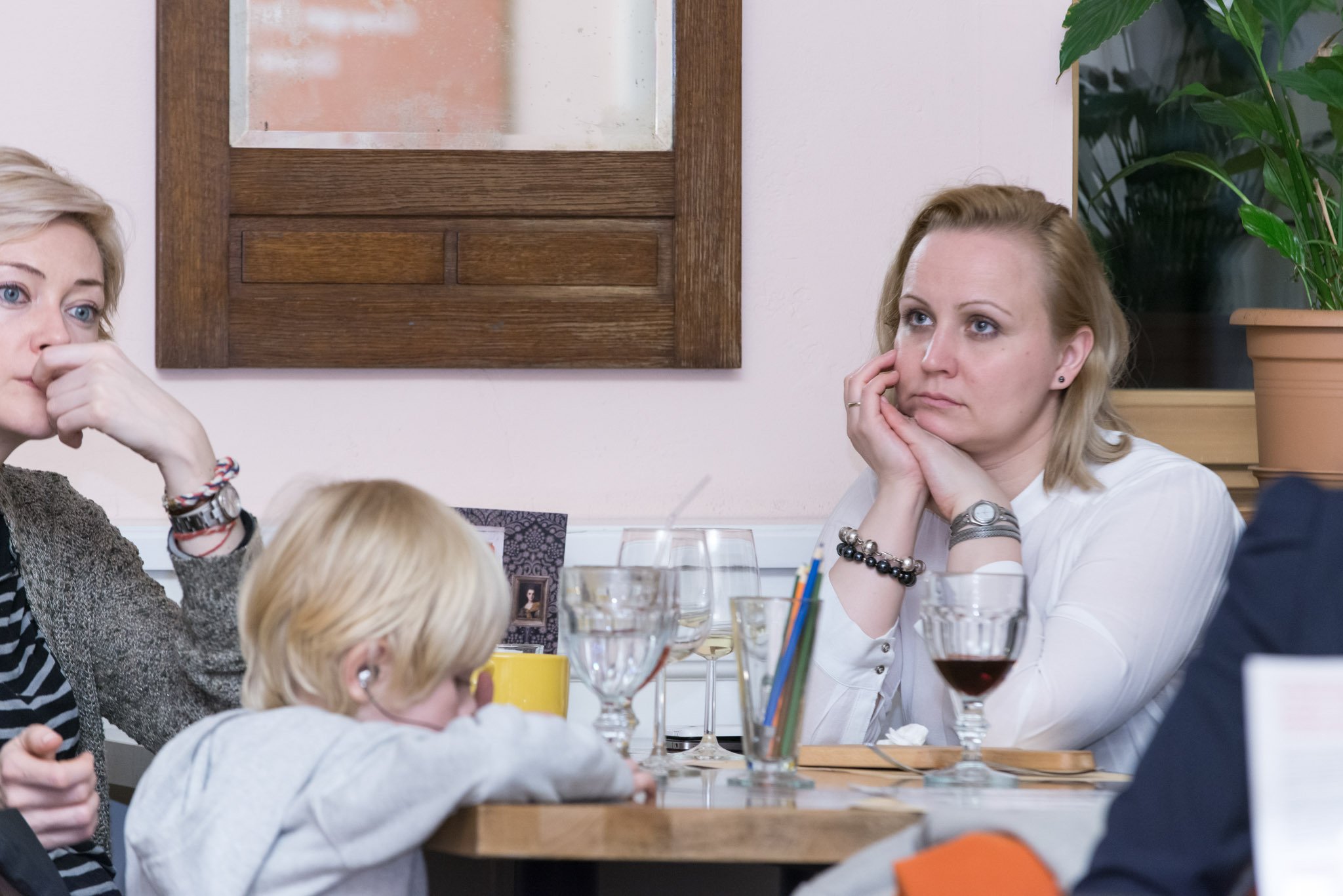 Литературный вечер в «Fat Cat». Юлия Розанова, коммерческий фоторепортаж в Москве