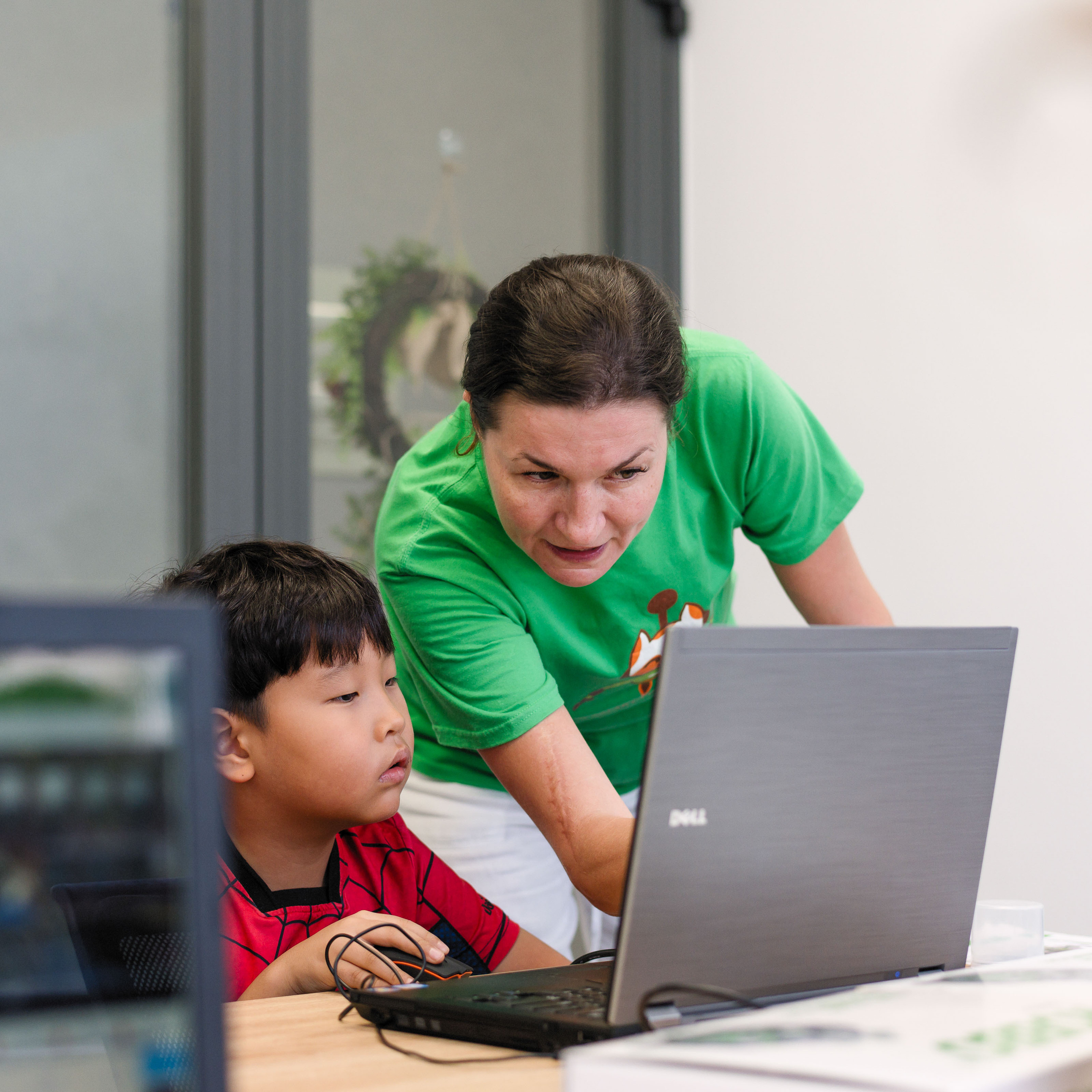 Robofox '20. Юлия Розанова, коммерческий фоторепортаж в Москве