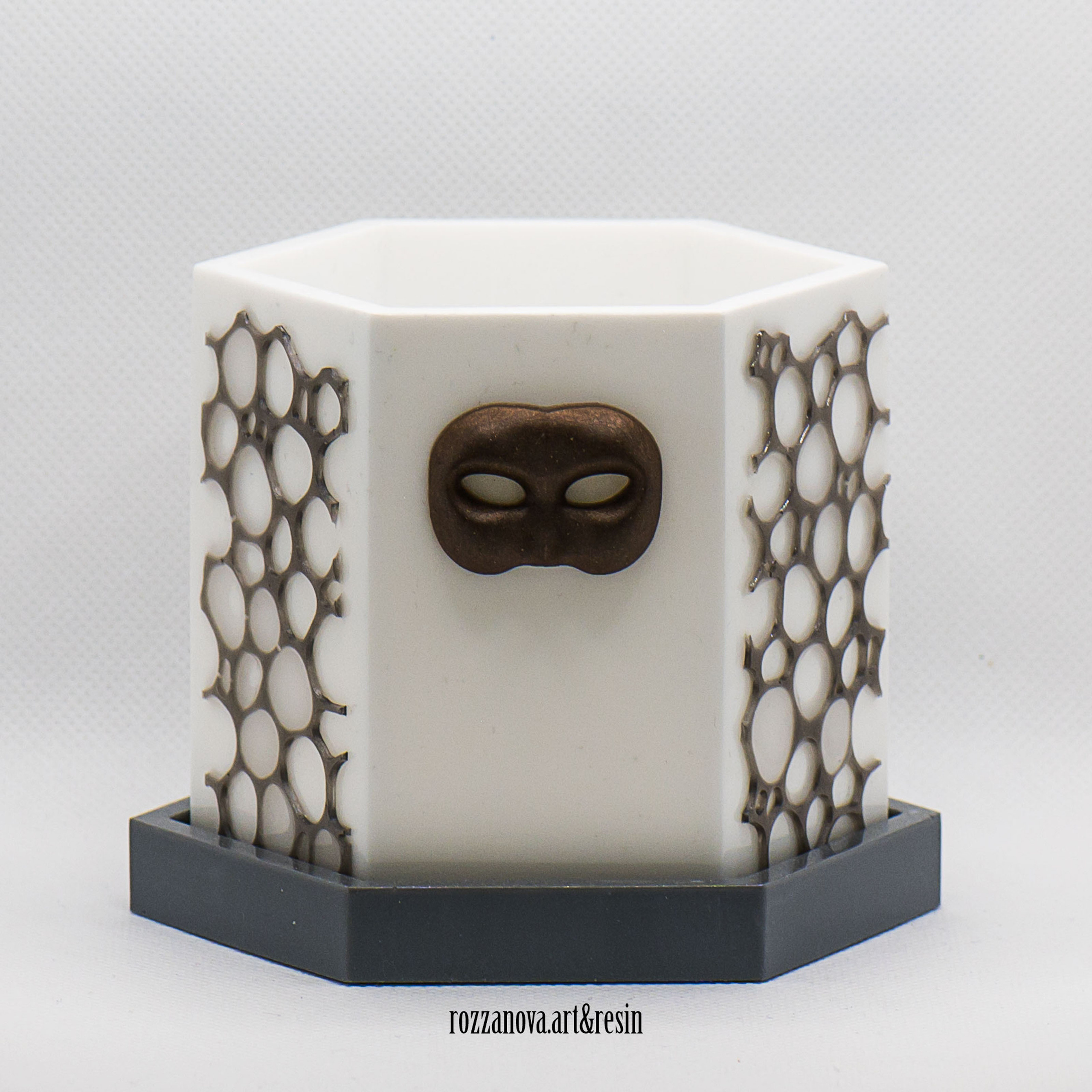 Resinart. Юлия Розанова, коммерческий фоторепортаж в Москве