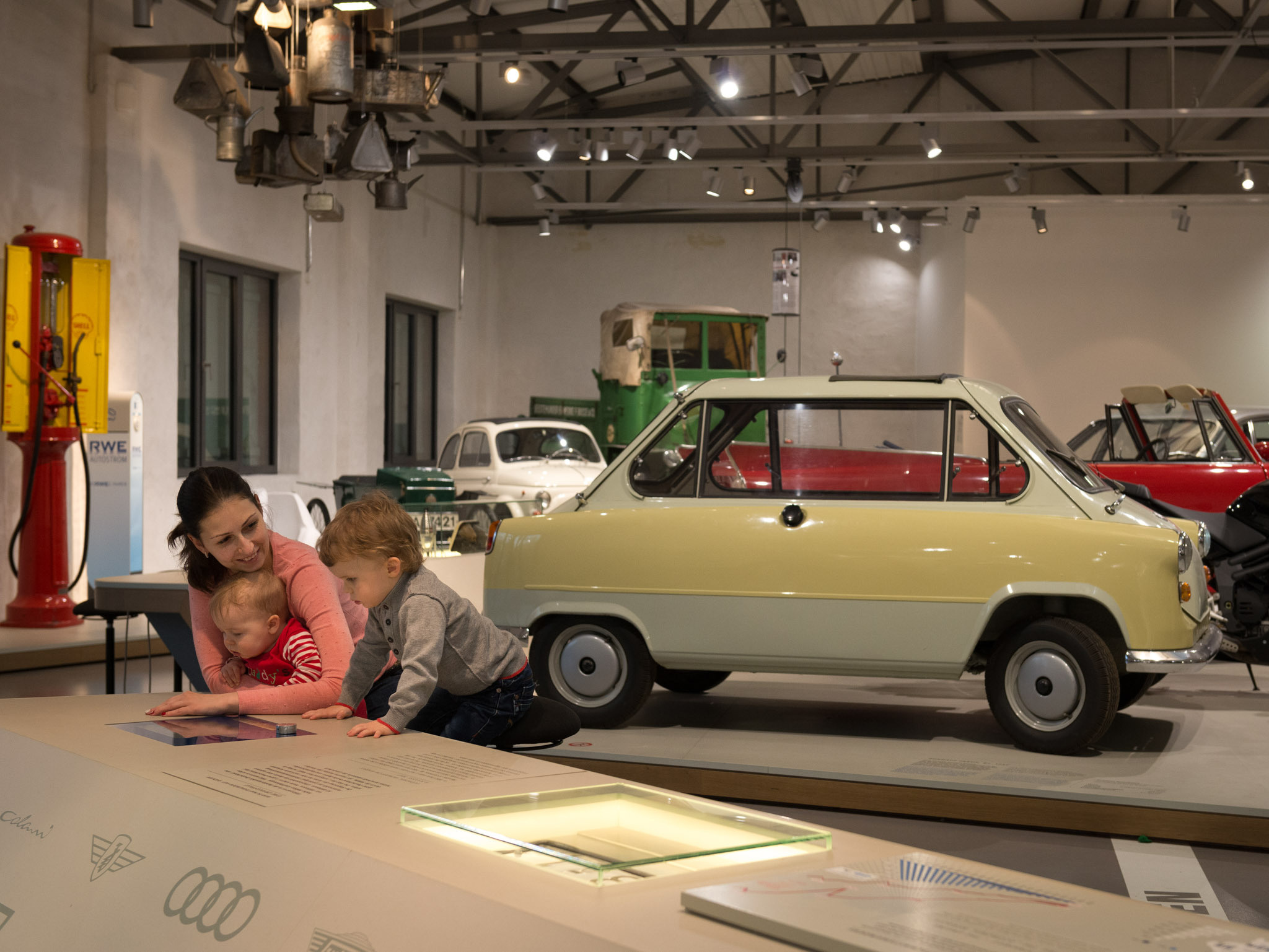 Берлин Jan '15. Юлия Розанова, коммерческий фоторепортаж в Москве