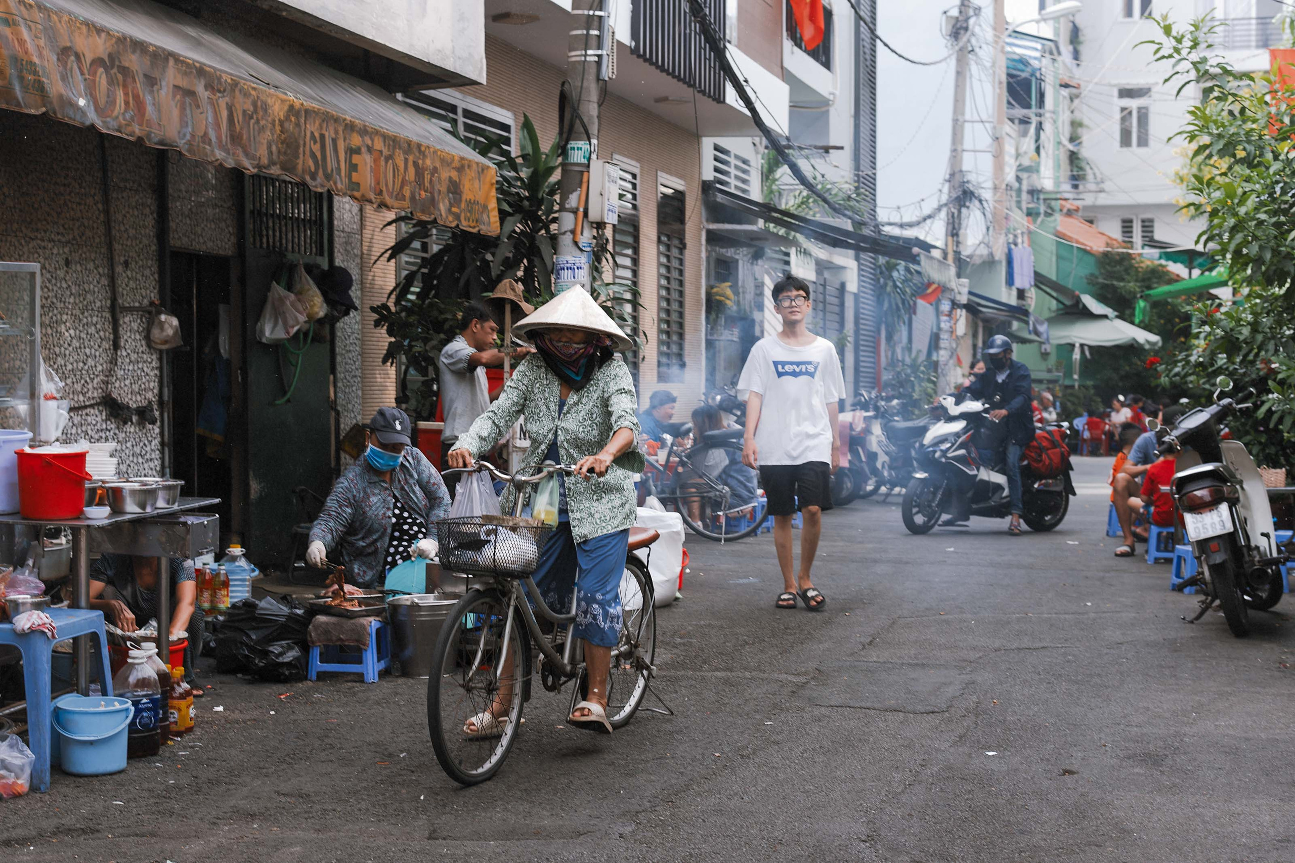 Фотопрогулка. Август 2020. Юлия Розанова, коммерческий фоторепортаж в Москве