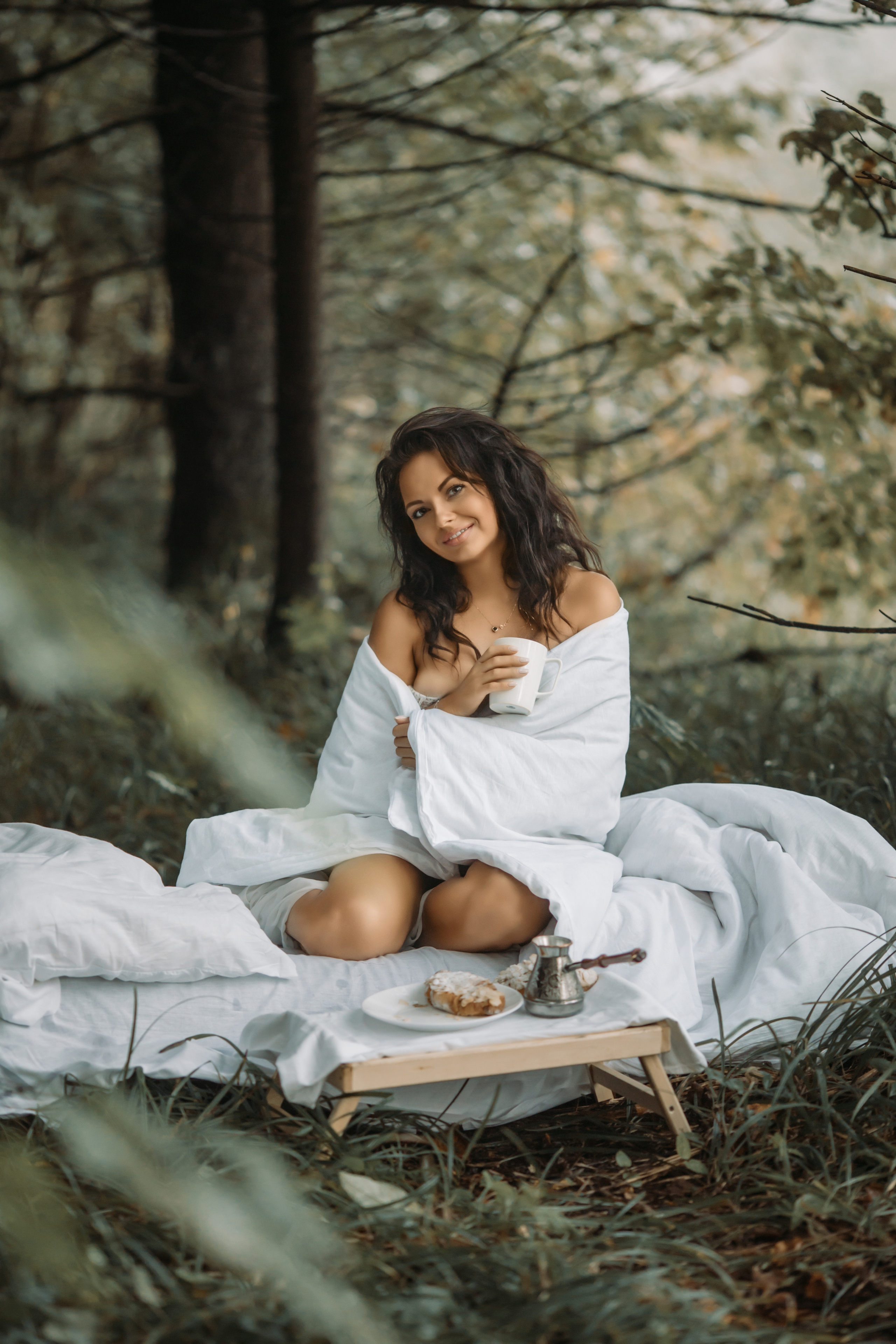 лесная фотосессия девушек