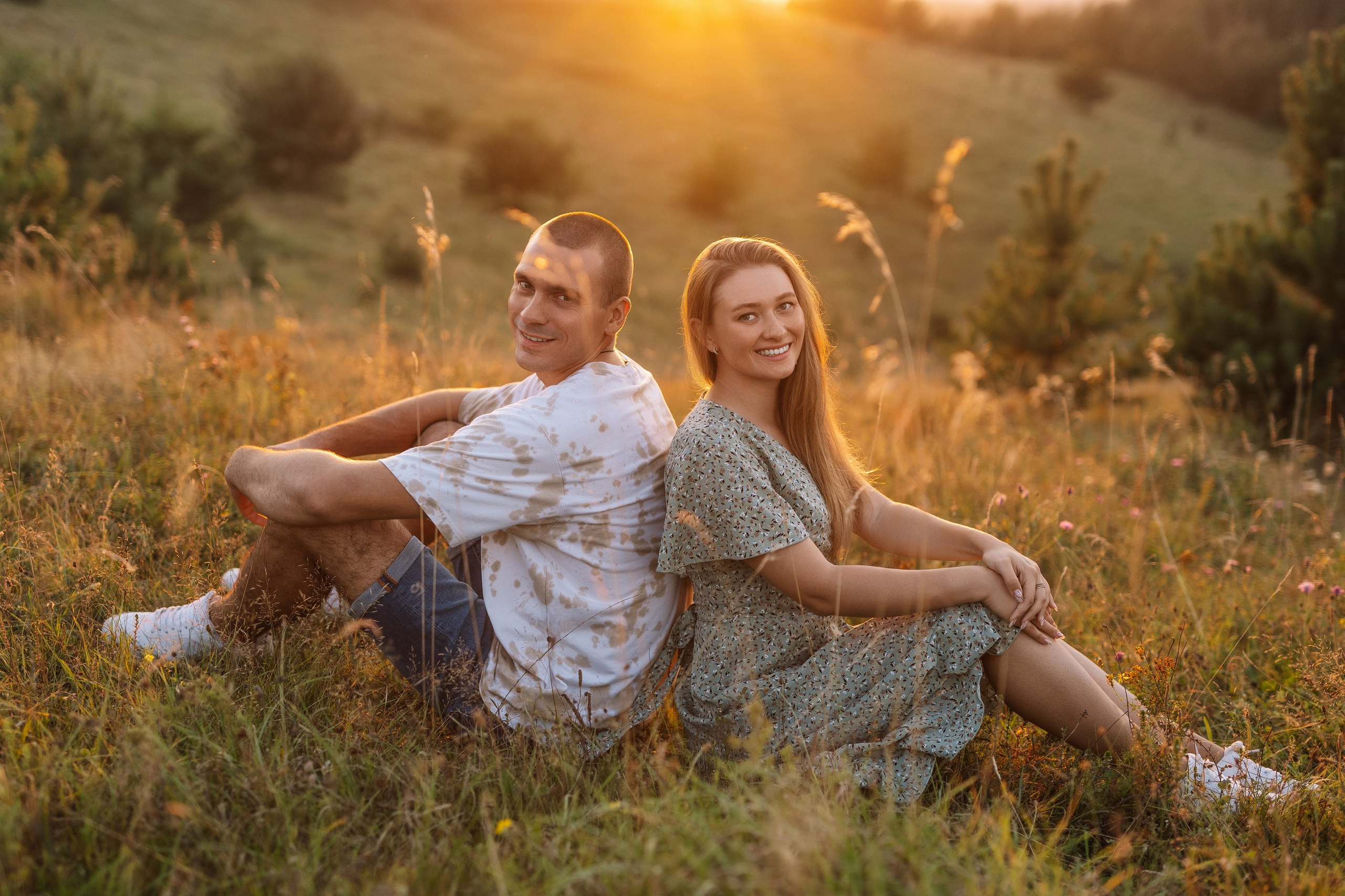 Фотосессия на закате на фоне природы для Инны и Максима. Свадебный фотограф в Тамбове Павел Четвертков