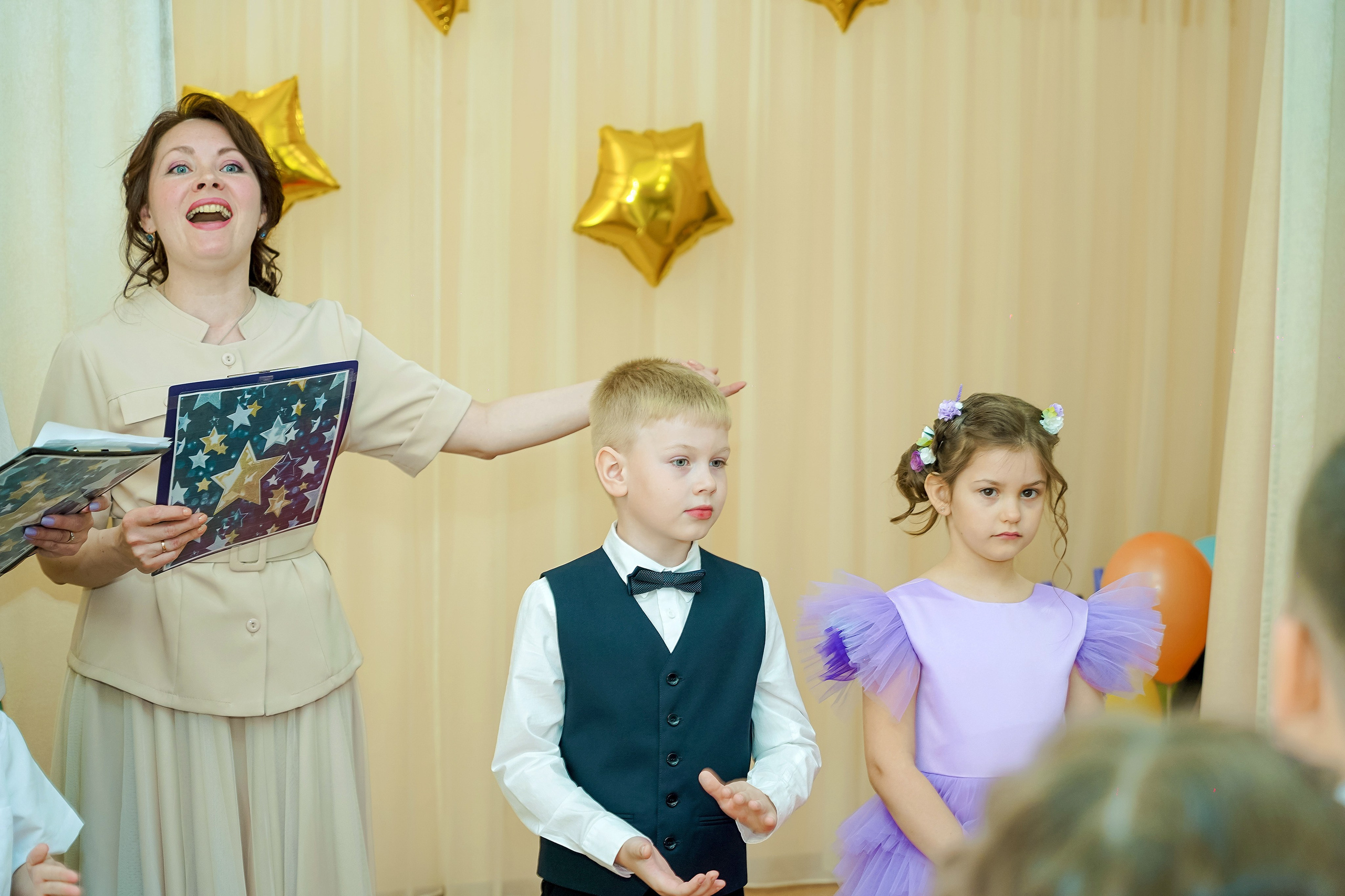 Фотосъемка видеосъёмка фотограф видеооператор новогодних утренников  в. Фотограф, видеооператор Нина Коршунова