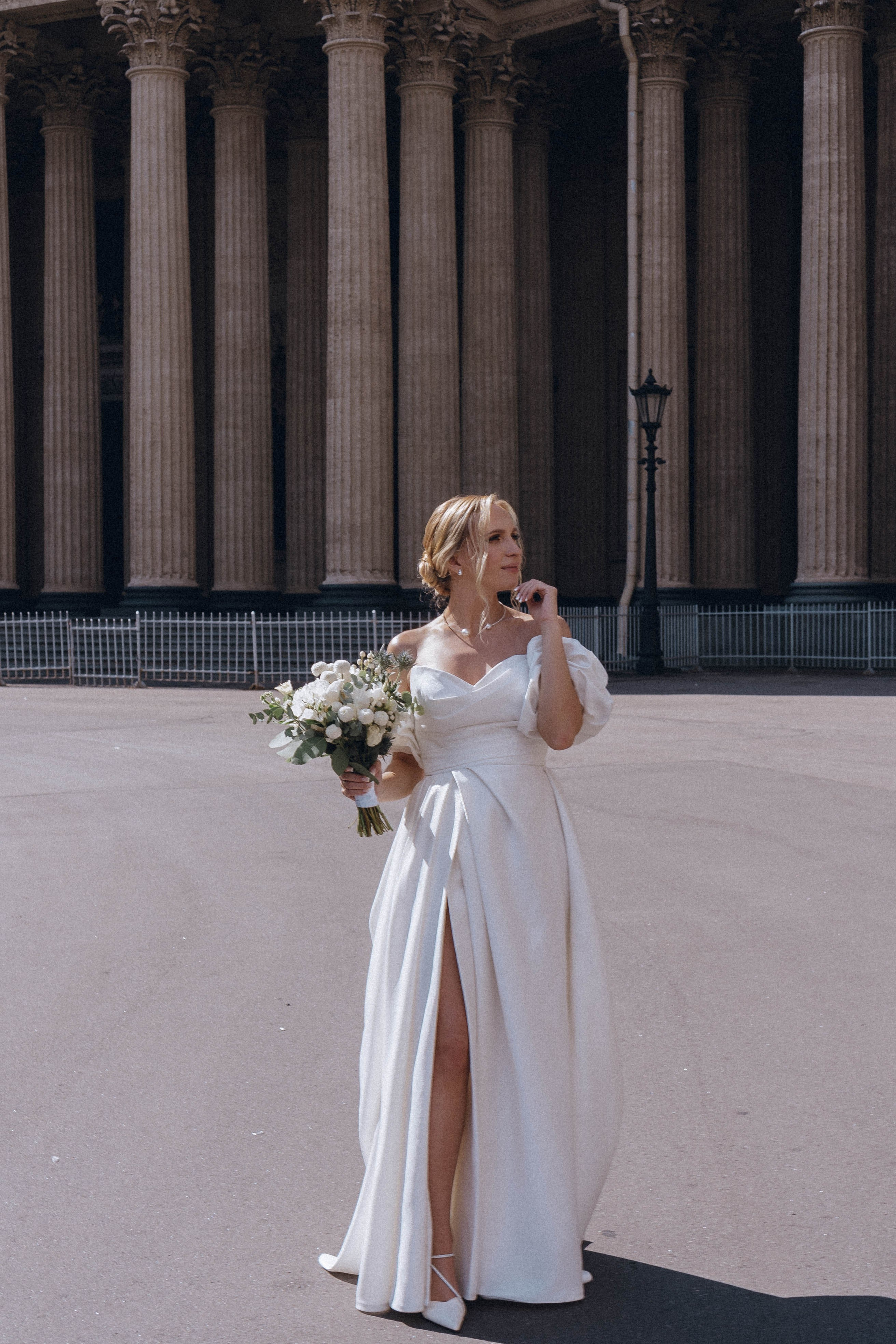 СВАДЕНБНАЯ СЬЕМКА НА КАТЕРЕ ПО КАНАЛАМ САНКТ-ПЕТЕРБУРГА И В АКВАТОРИИ НЕВЫ. Профессиональный фотограф, Санкт-Петербург — Виктория Богомолова