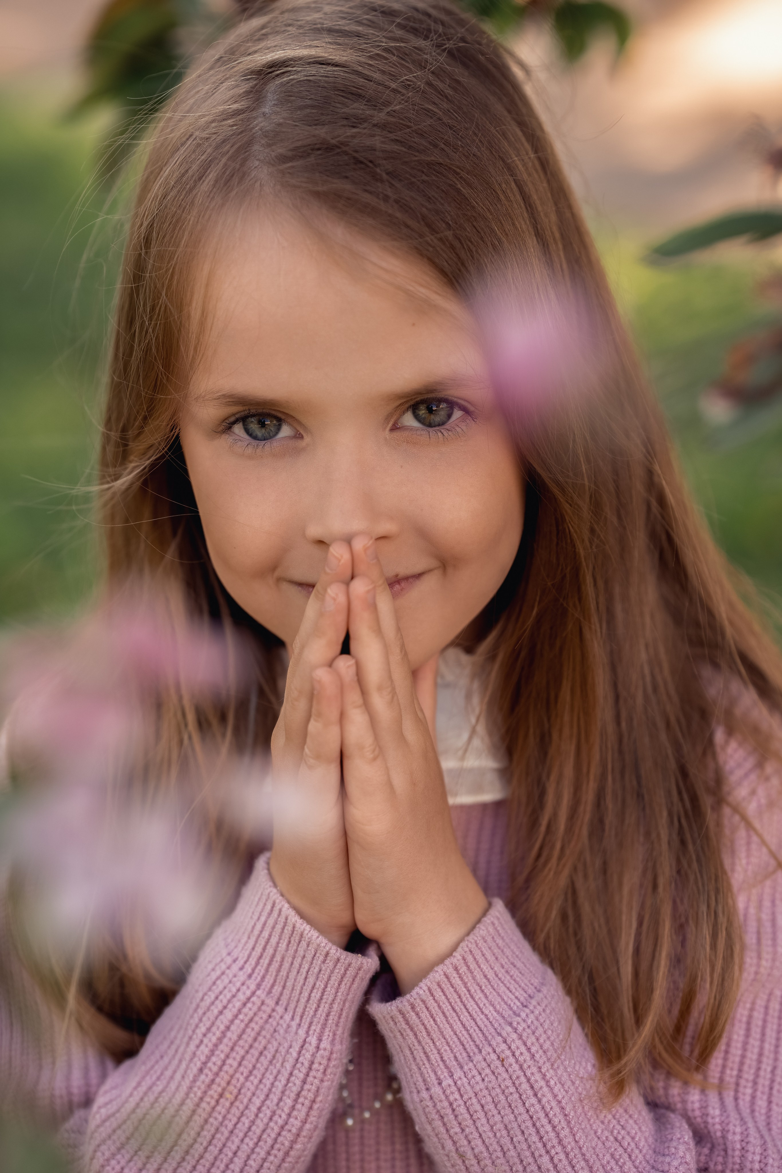 Ксюшенька в яблоневом саду. Семейный и портретный фотограф в Санкт-Петербурге Татьяна Гримоть