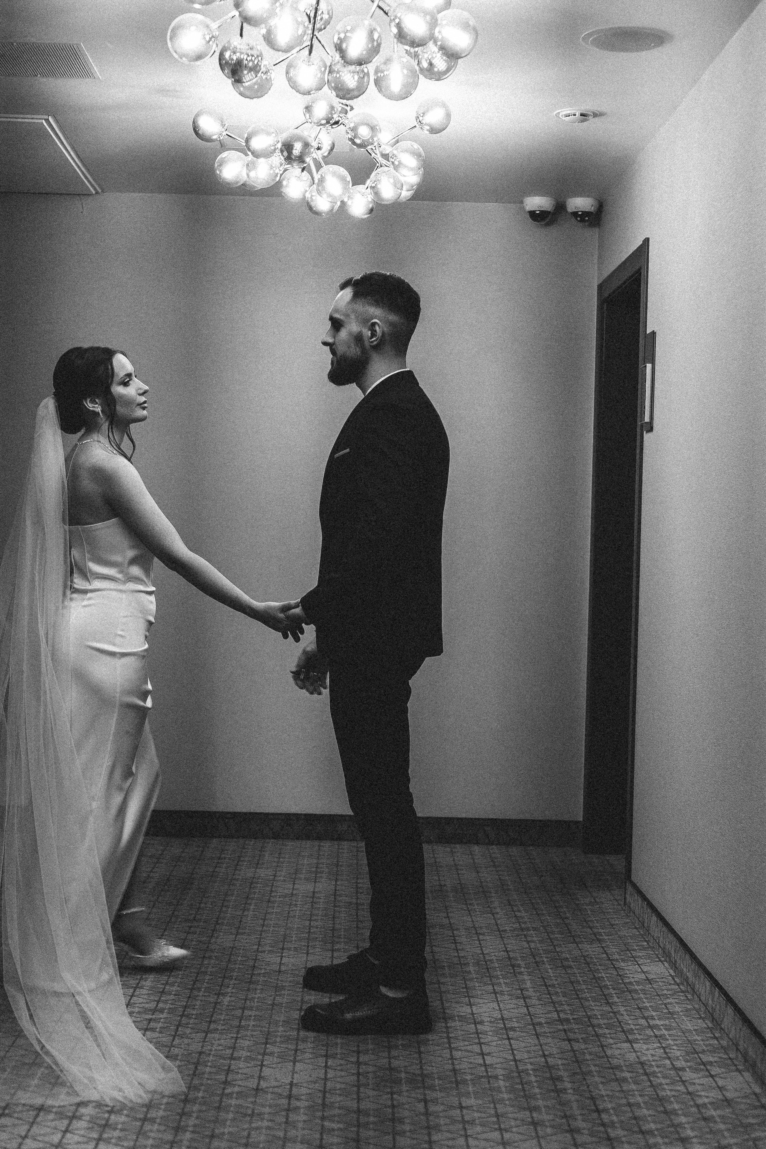 СВАДЕБНАЯ СЬЕМКА СБОРОВ ЖЕНИХА И НЕВЕСТЫ В ОТЕЛЕ И ТАКЖЕ ФОТОСЕССИИЯ В ОТЕЛЕЕ МЕГАПОЛИС БРЯНСК. Профессиональный фотограф, Санкт-Петербург — Виктория Богомолова