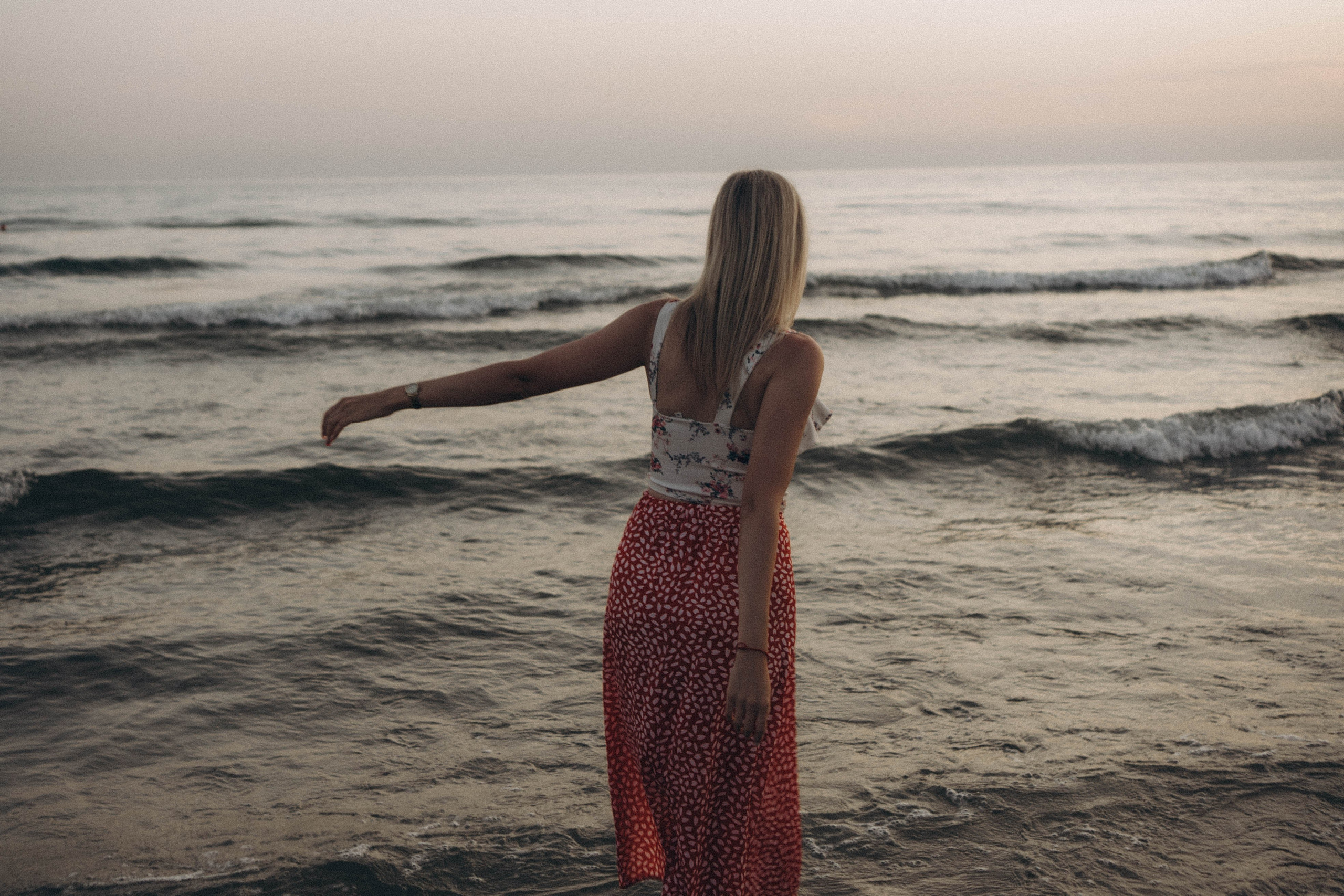 Июльский вечер на берегу черного моря. Профессиональный фотограф, Санкт-Петербург — Виктория Богомолова
