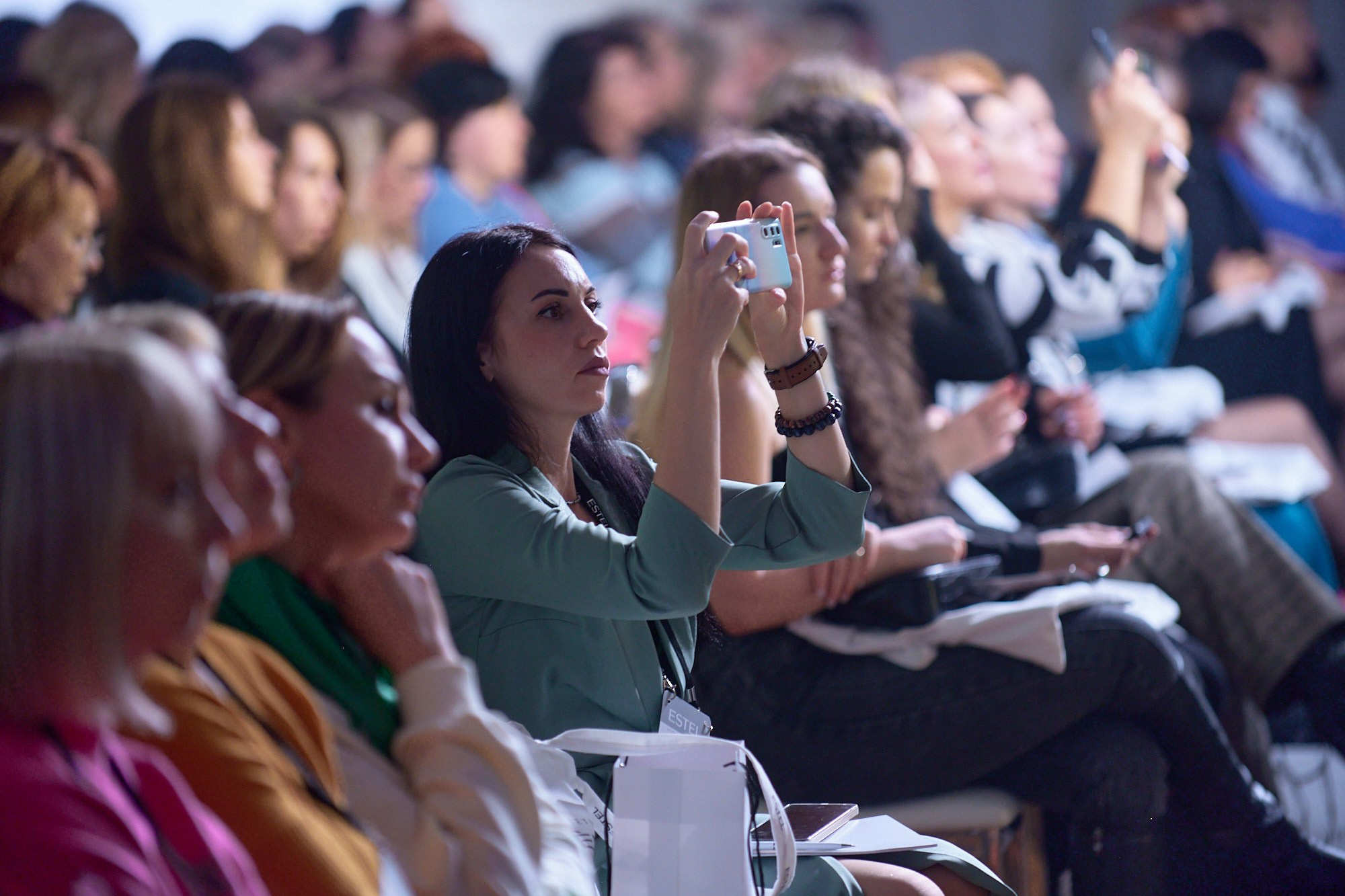 Конференция Estel. Репортажный фотограф в Москве Вадим Францев