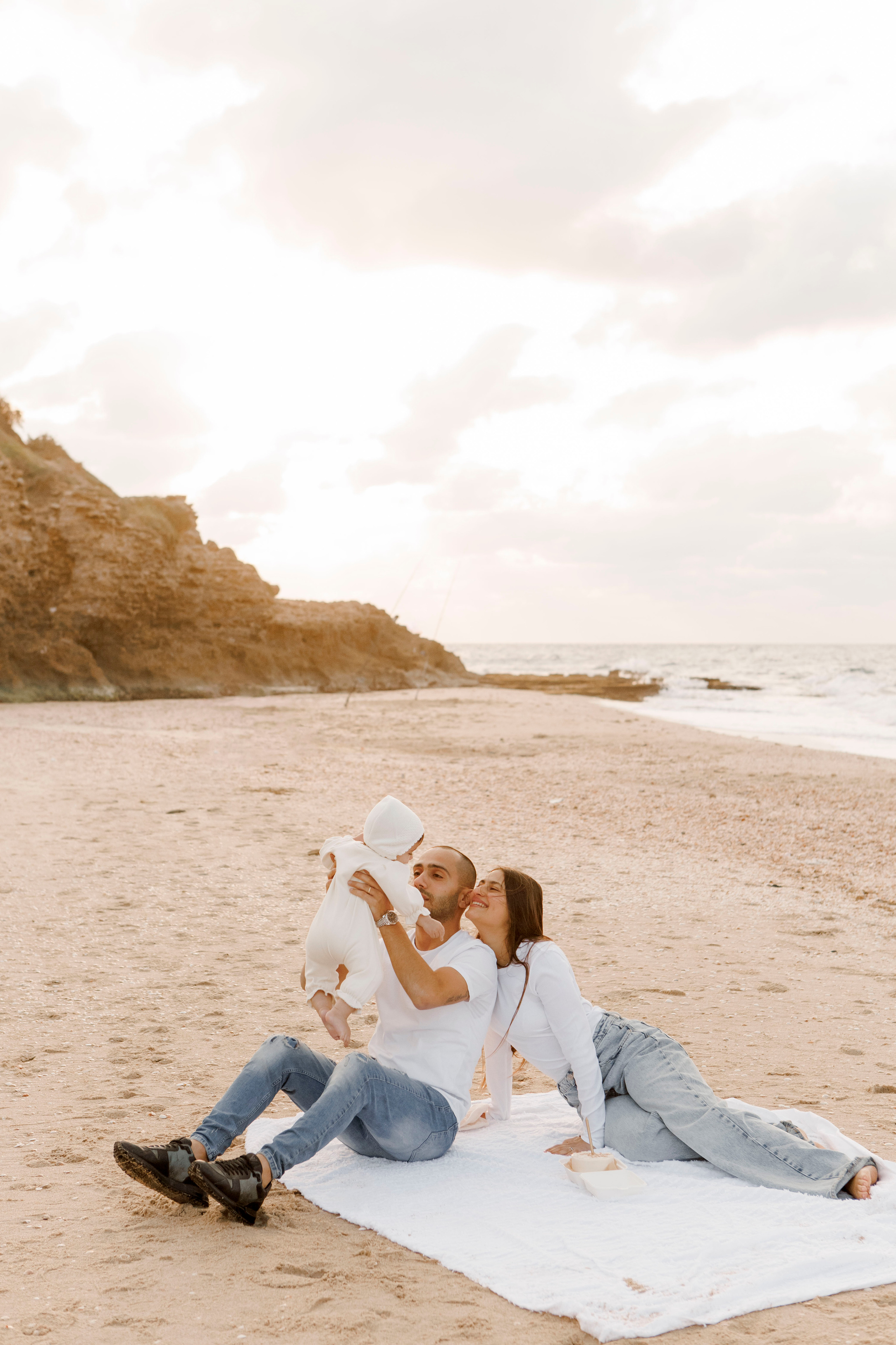 First birthday near the sea (sunset). Главная