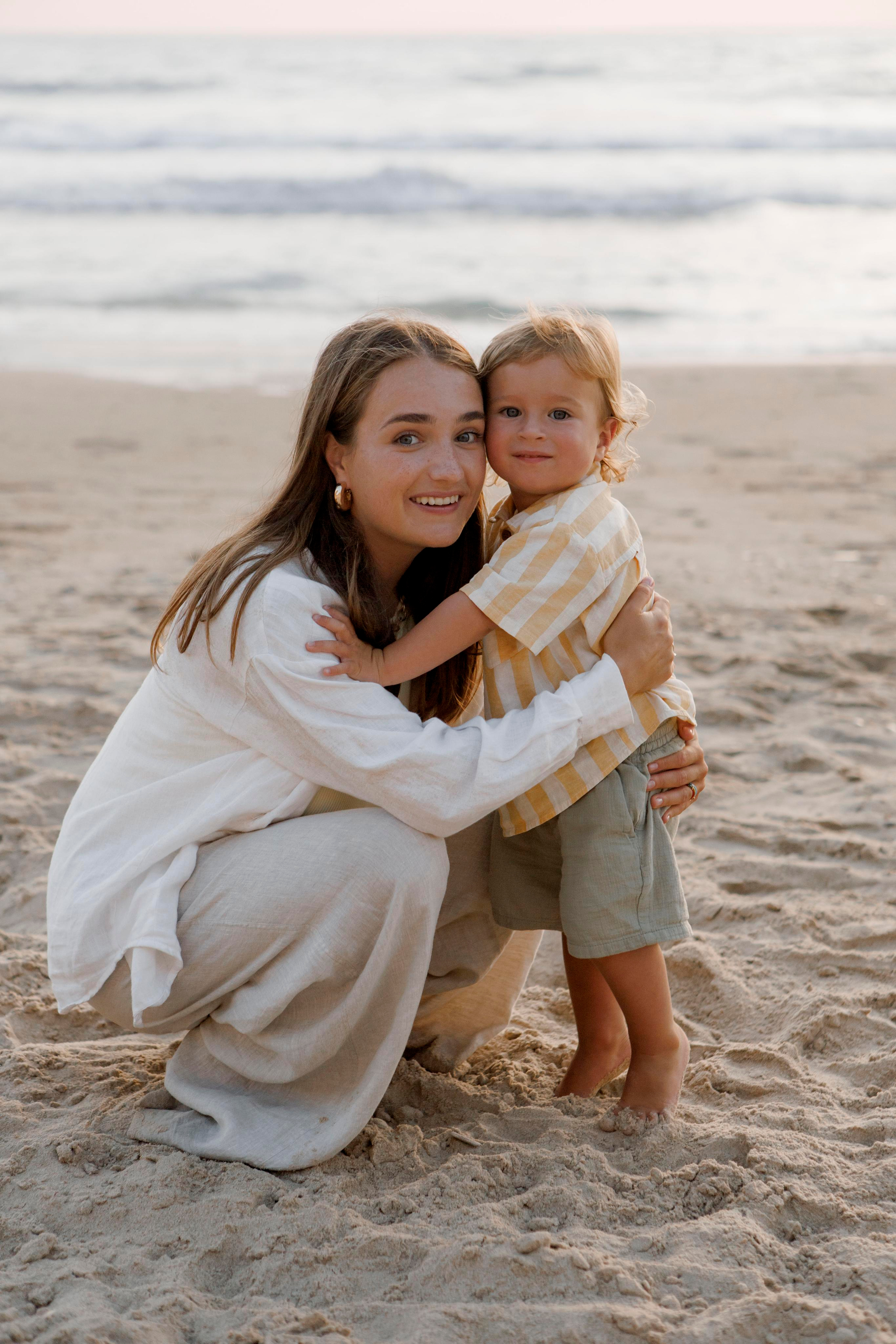 Family photoshoot near the sea (sunset). Главная