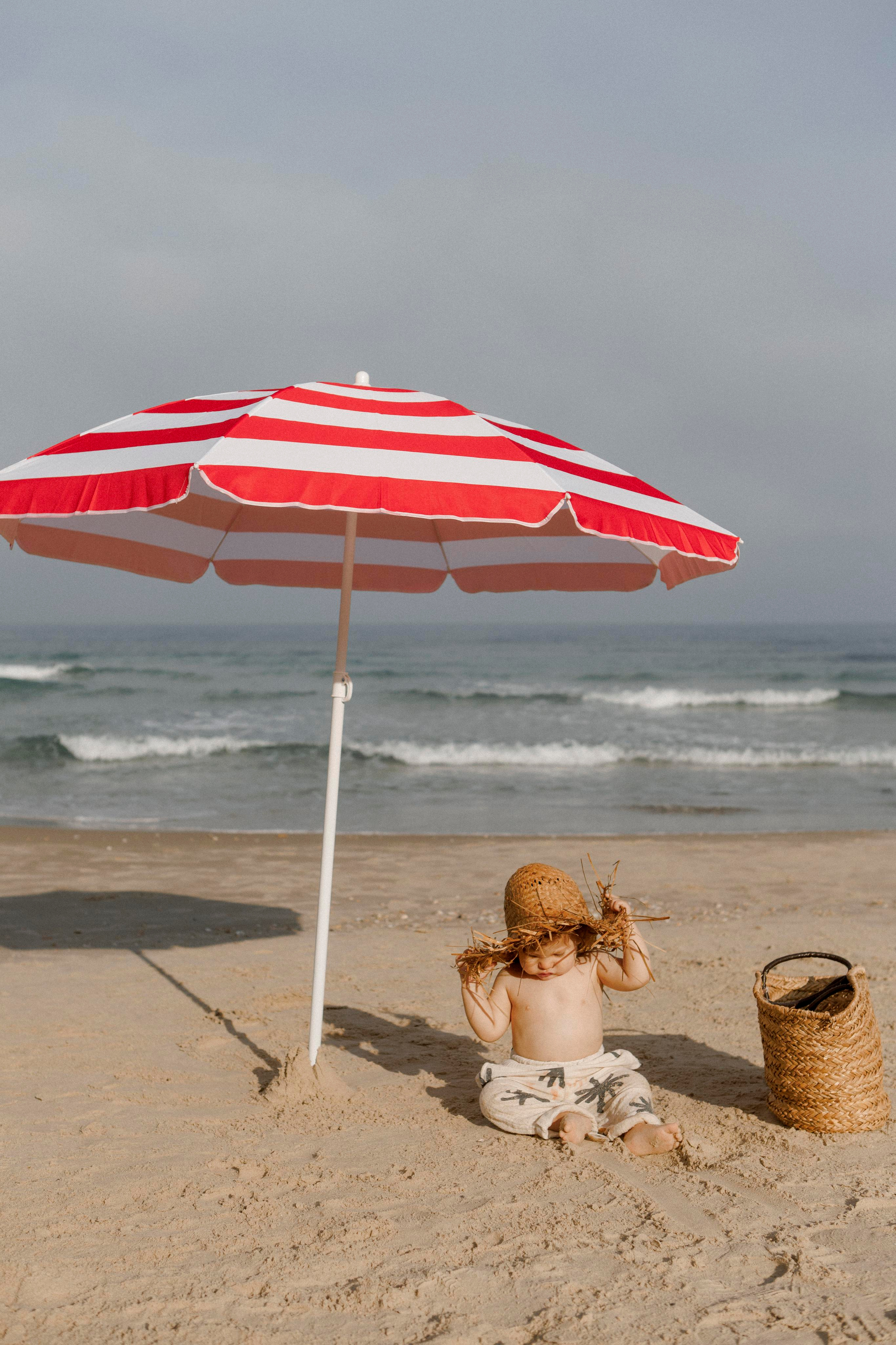 First birthday near the sea (sunrise). Wedding and family photographer