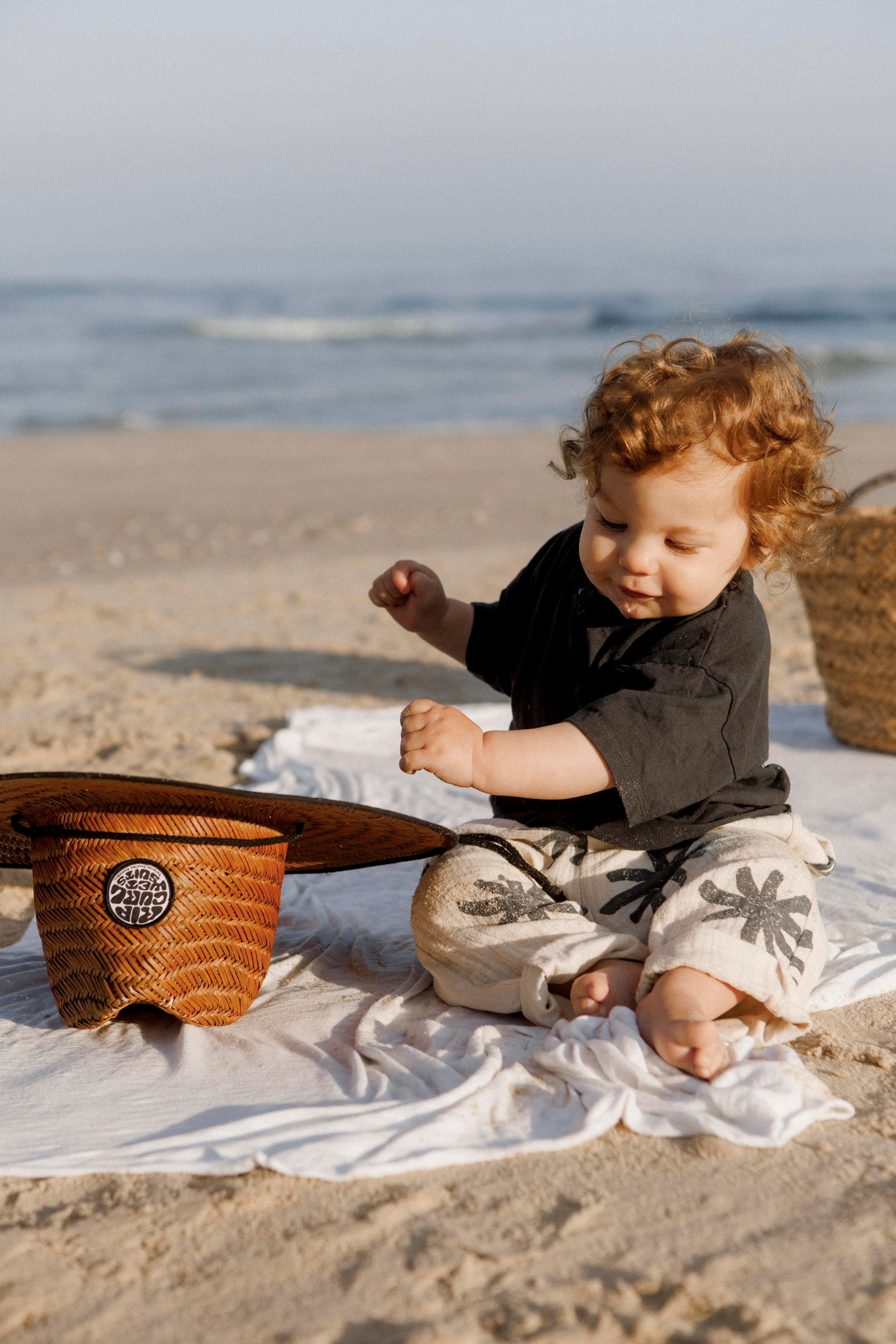 First birthday near the sea (sunrise). Wedding and family photographer