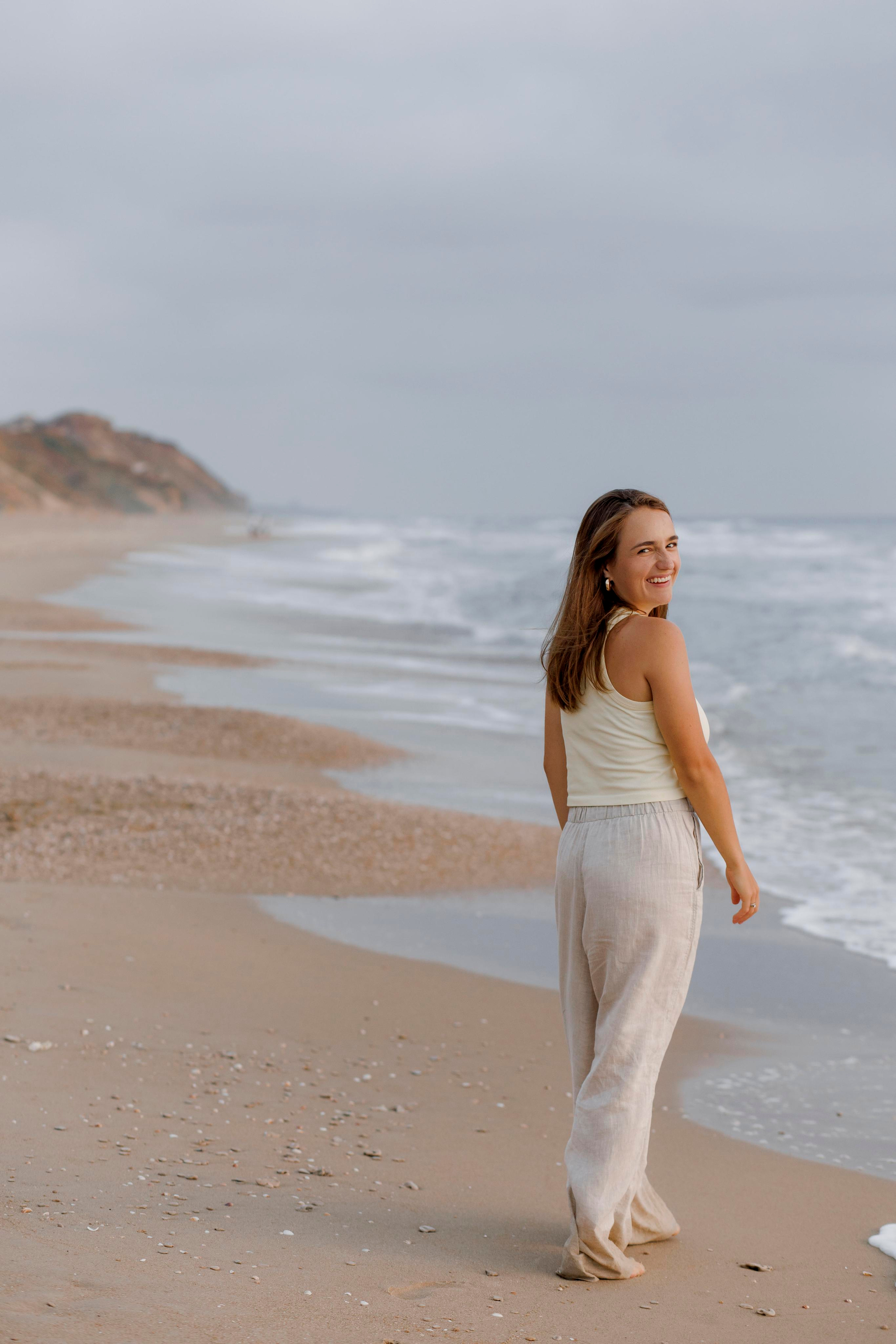 Family photoshoot near the sea (sunset). Главная