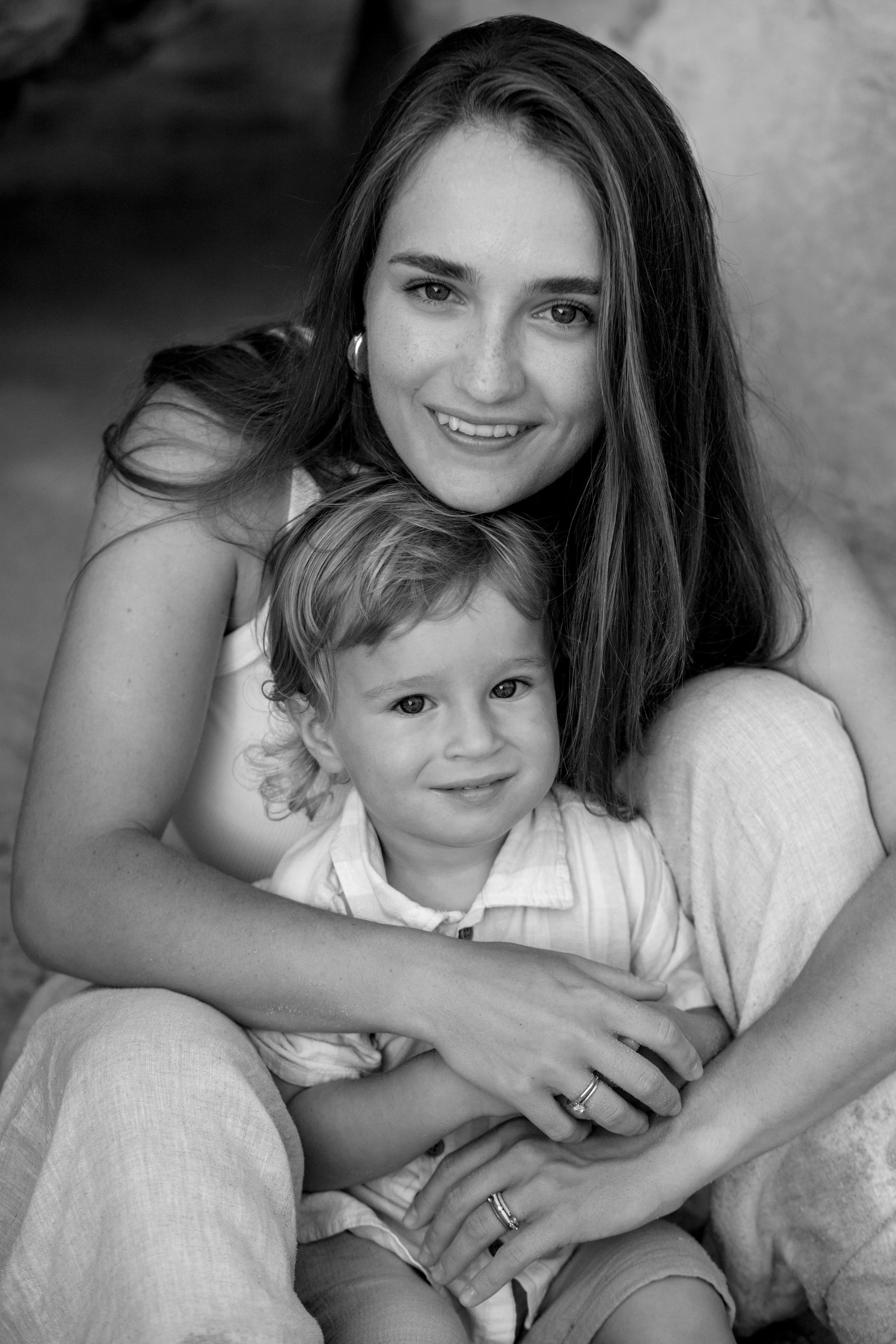 Family photoshoot near the sea (sunset). Главная