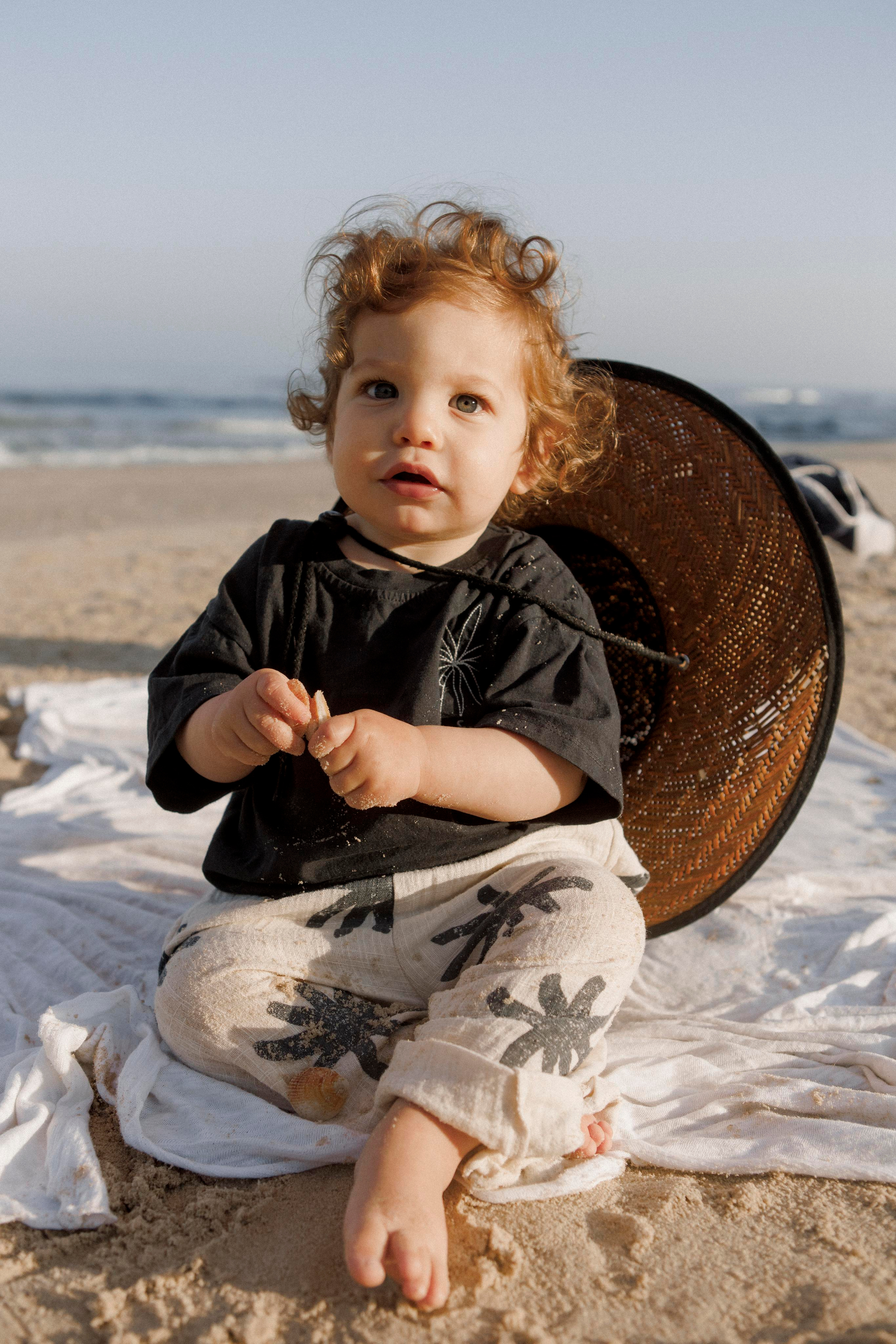 First birthday near the sea (sunrise). Wedding and family photographer