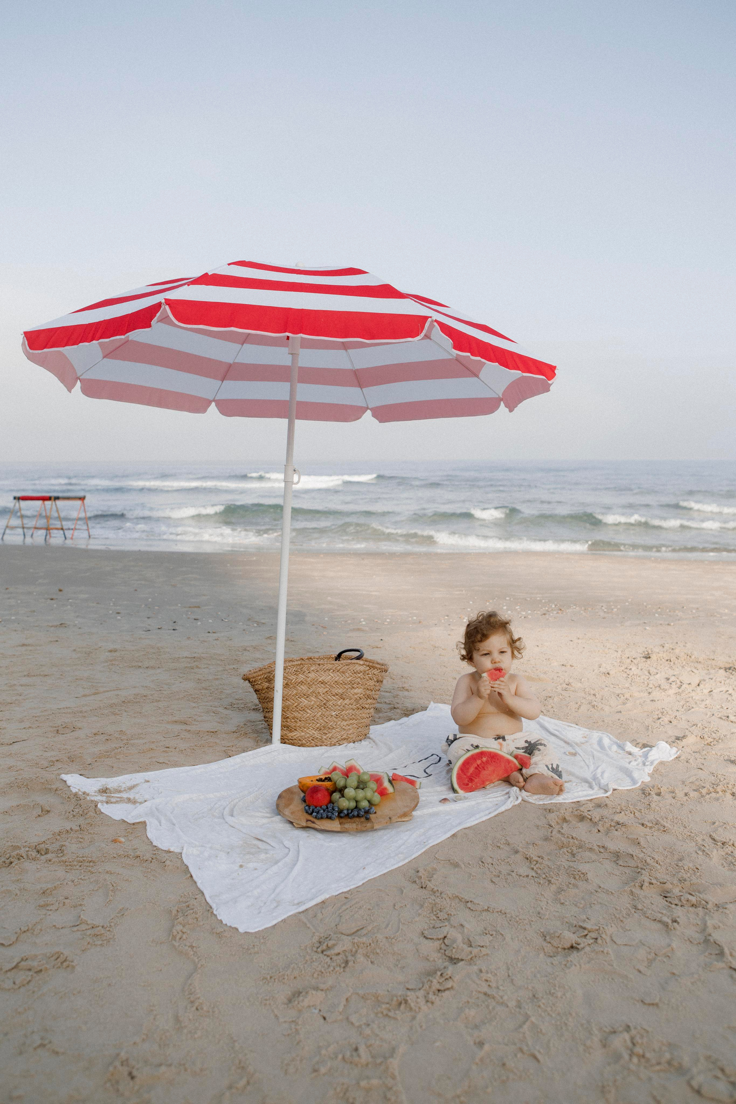 First birthday near the sea (sunrise). Wedding and family photographer