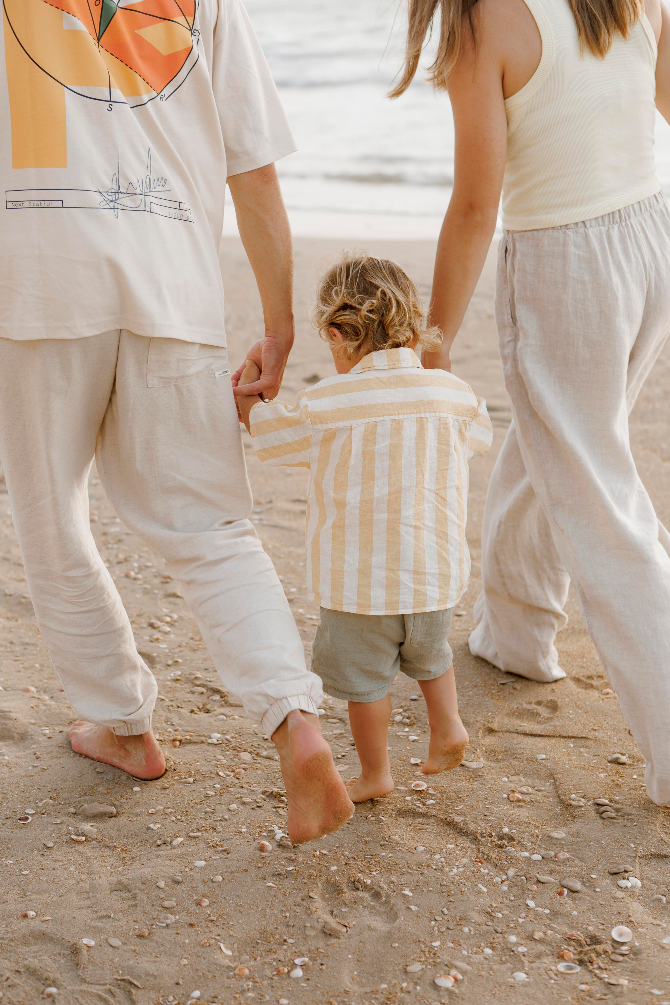 Family photoshoot near the sea (sunset). Главная