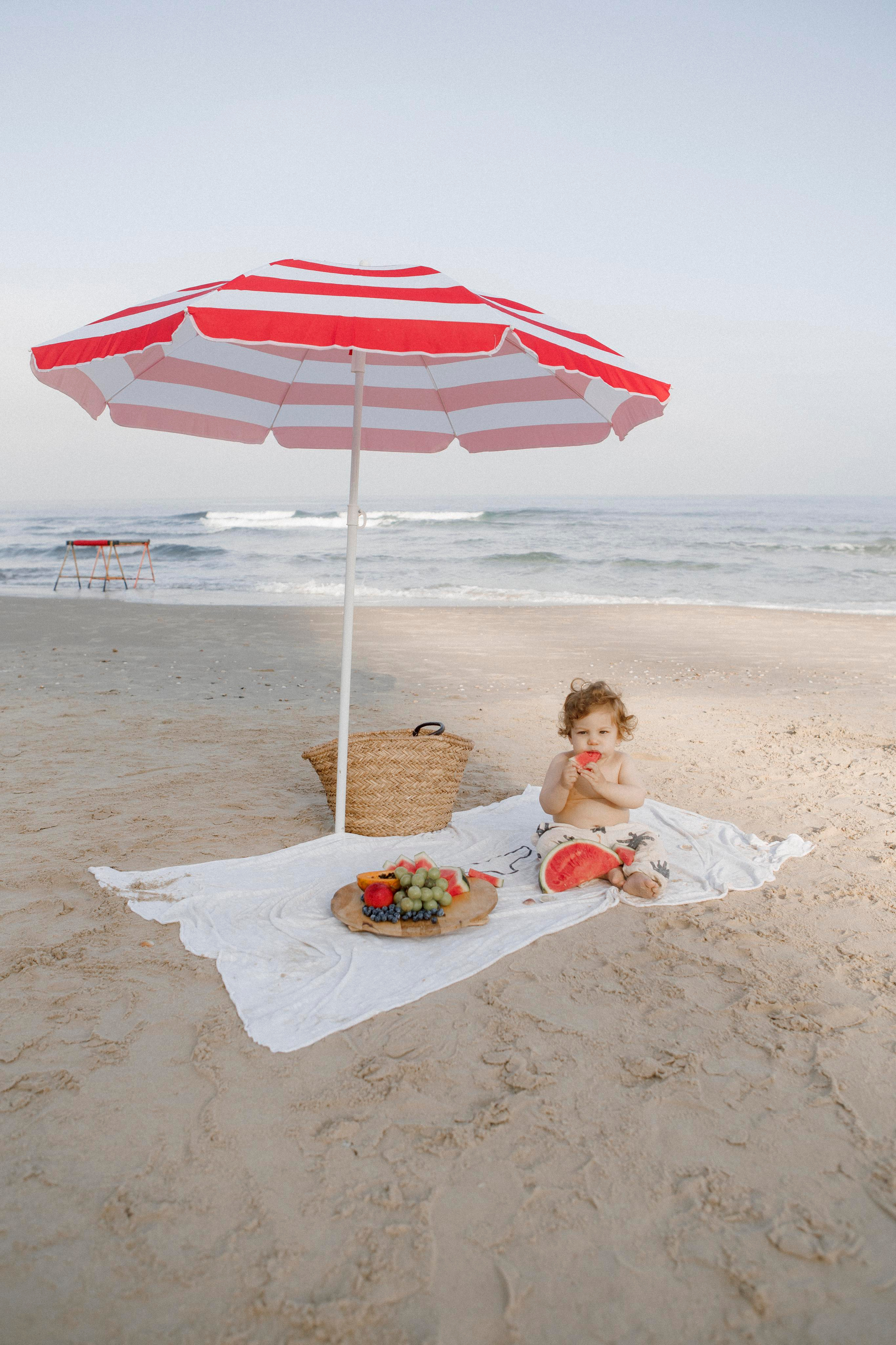 First birthday near the sea (sunrise). Wedding and family photographer