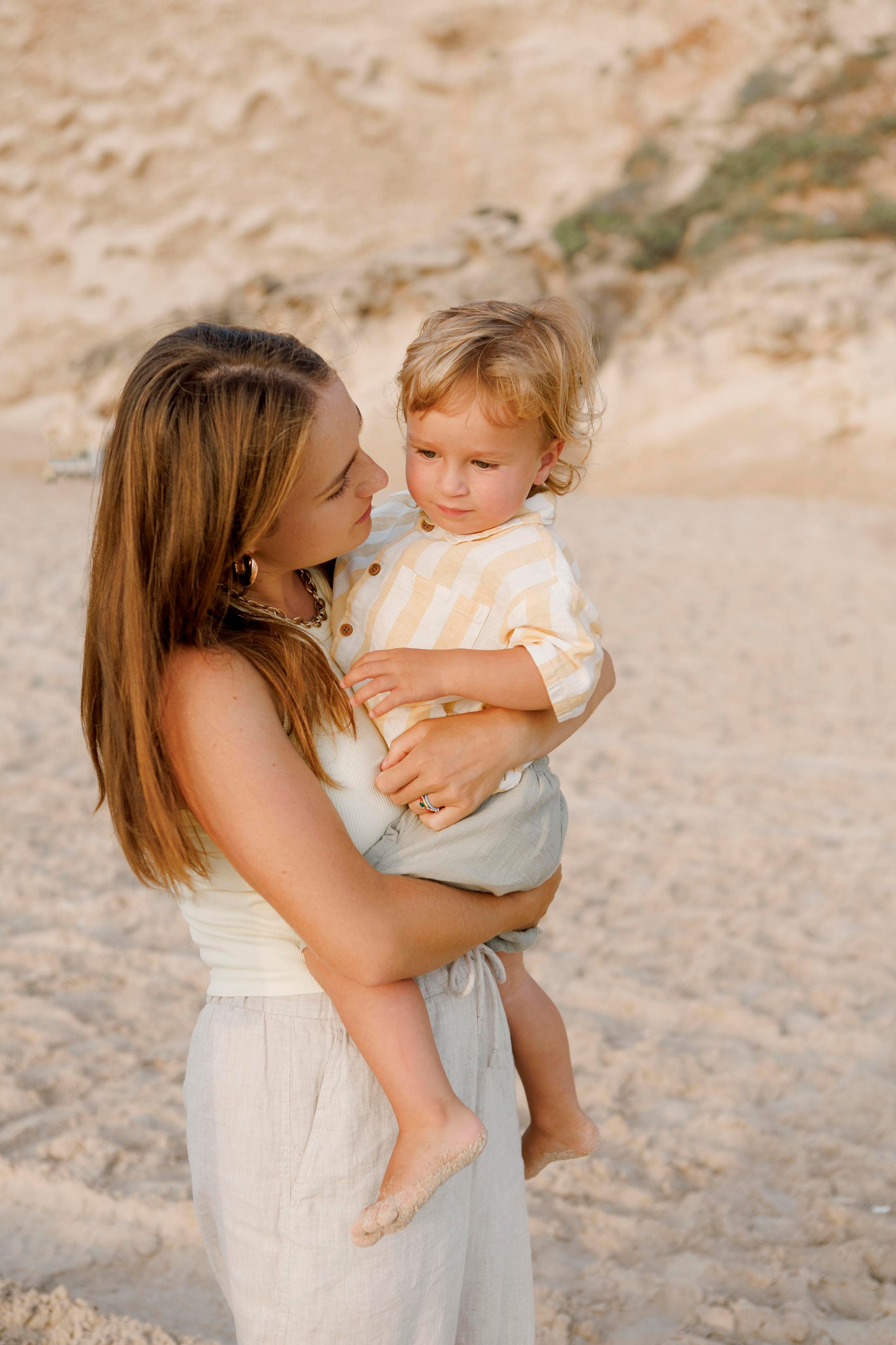 Family photoshoot near the sea (sunset). Главная