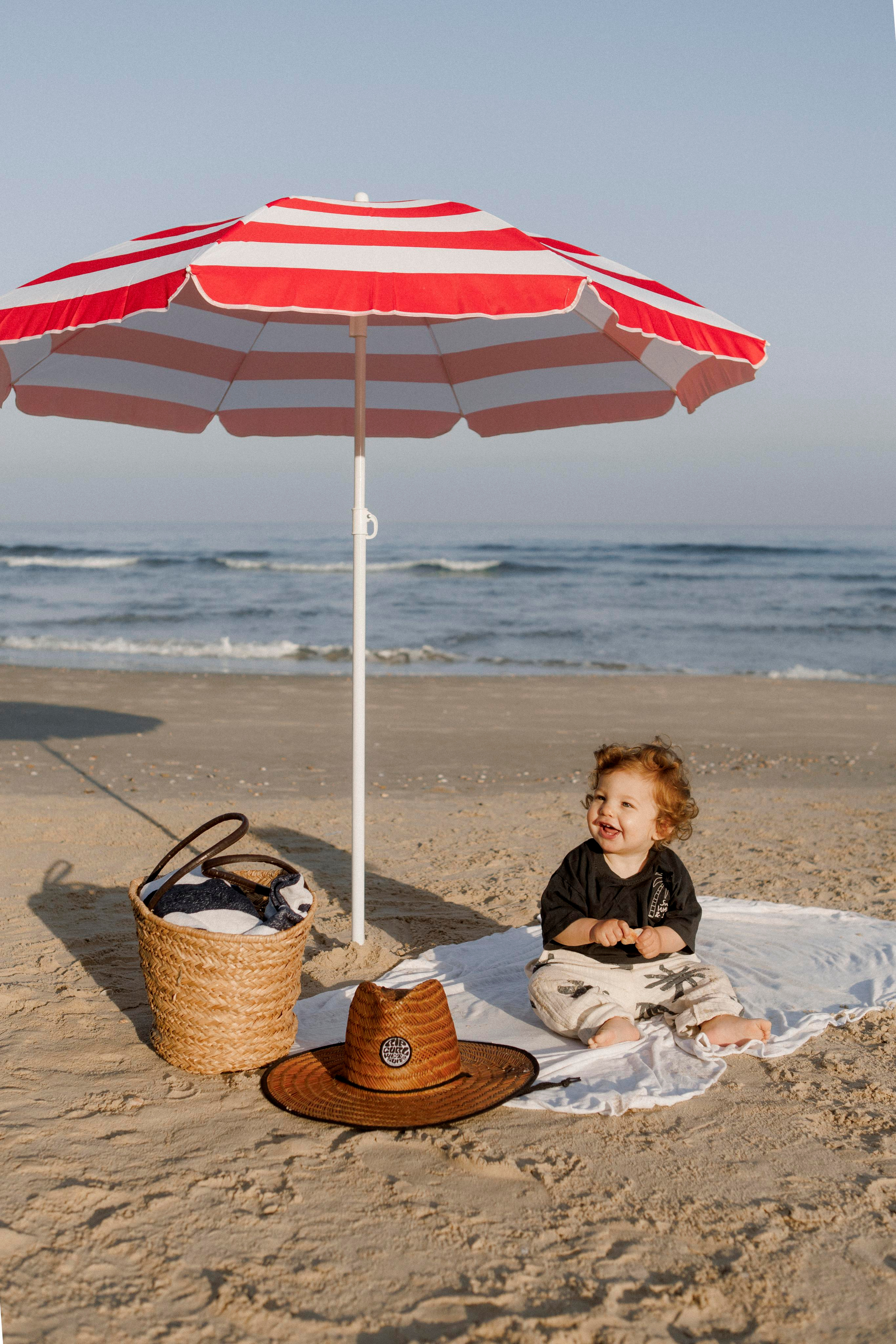First birthday near the sea (sunrise). Wedding and family photographer