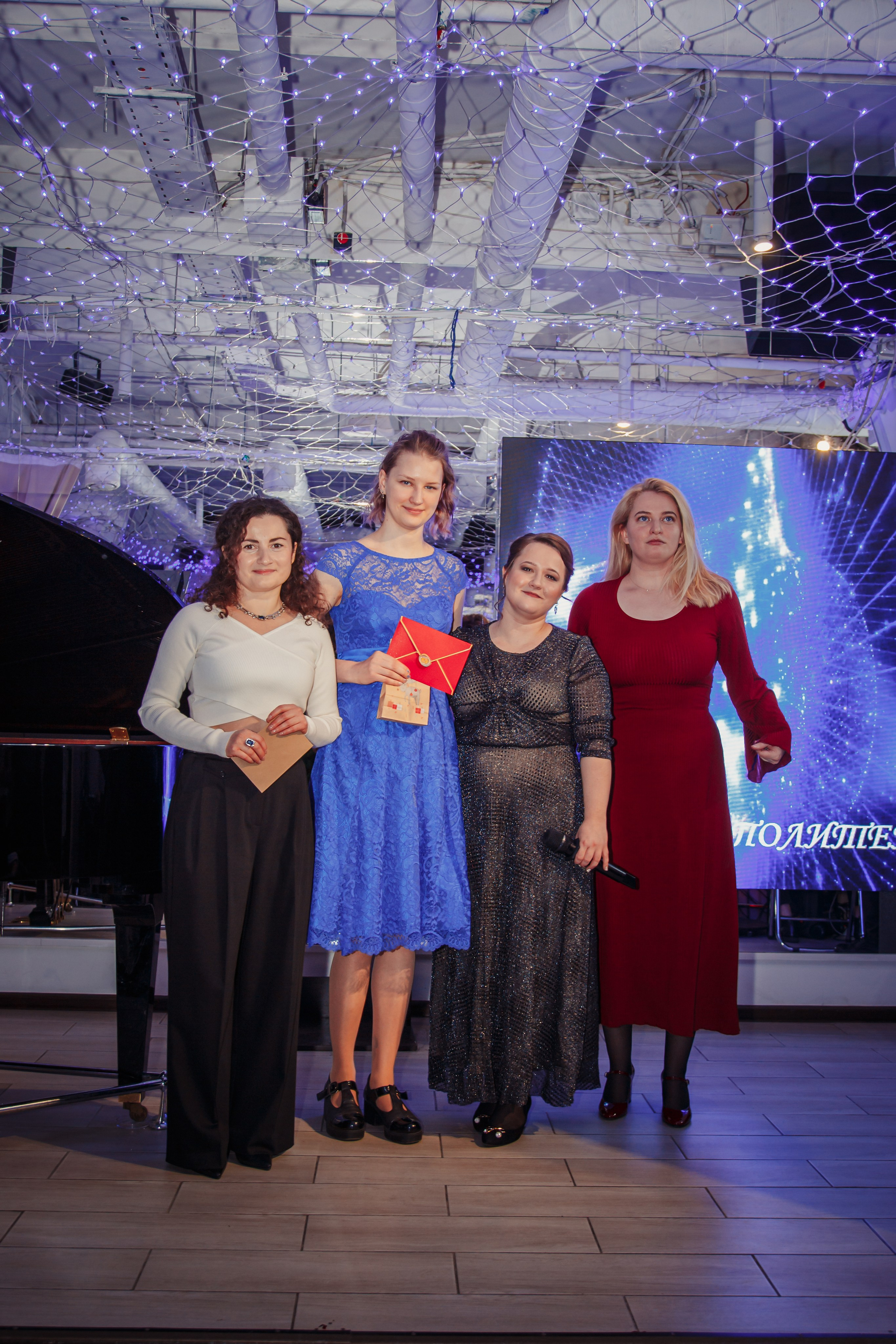 Репортажная съёмка Рождественского музыкального вечера в Москве, Музыкальное выступление на рождественском вечере — фотограф на мероприятие, Гости мероприятия на Рождественском музыкальном вечере — репортажная съёмка, Декор и атмосфера Рождественского музыкального вечера — фотограф в Москве, Сцена и исполнители на Рождественском музыкальном вечере — съёмка мероприятия, Катерина Сысуева, Рина Сысуева, rina_sphoto