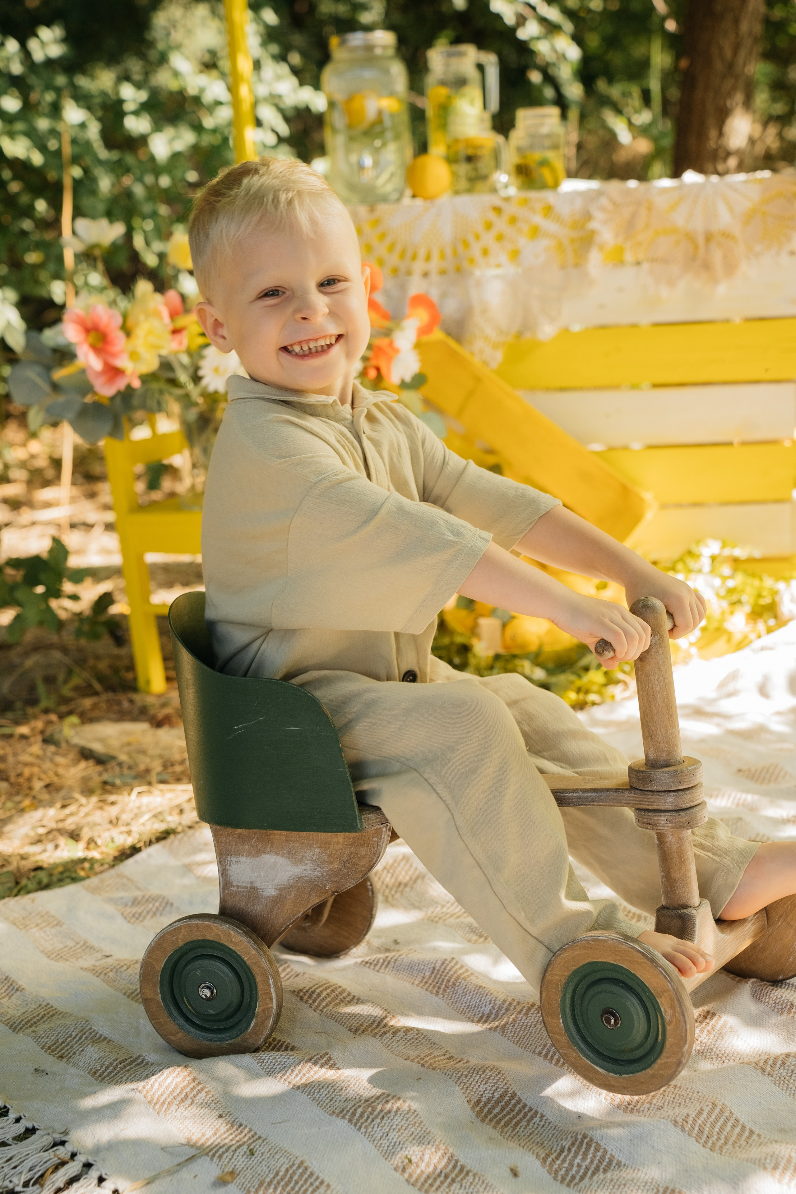 Детский гардероб. Лана Абрамян-Фотограф новорожденных и беременных в Новороссийске Анапе