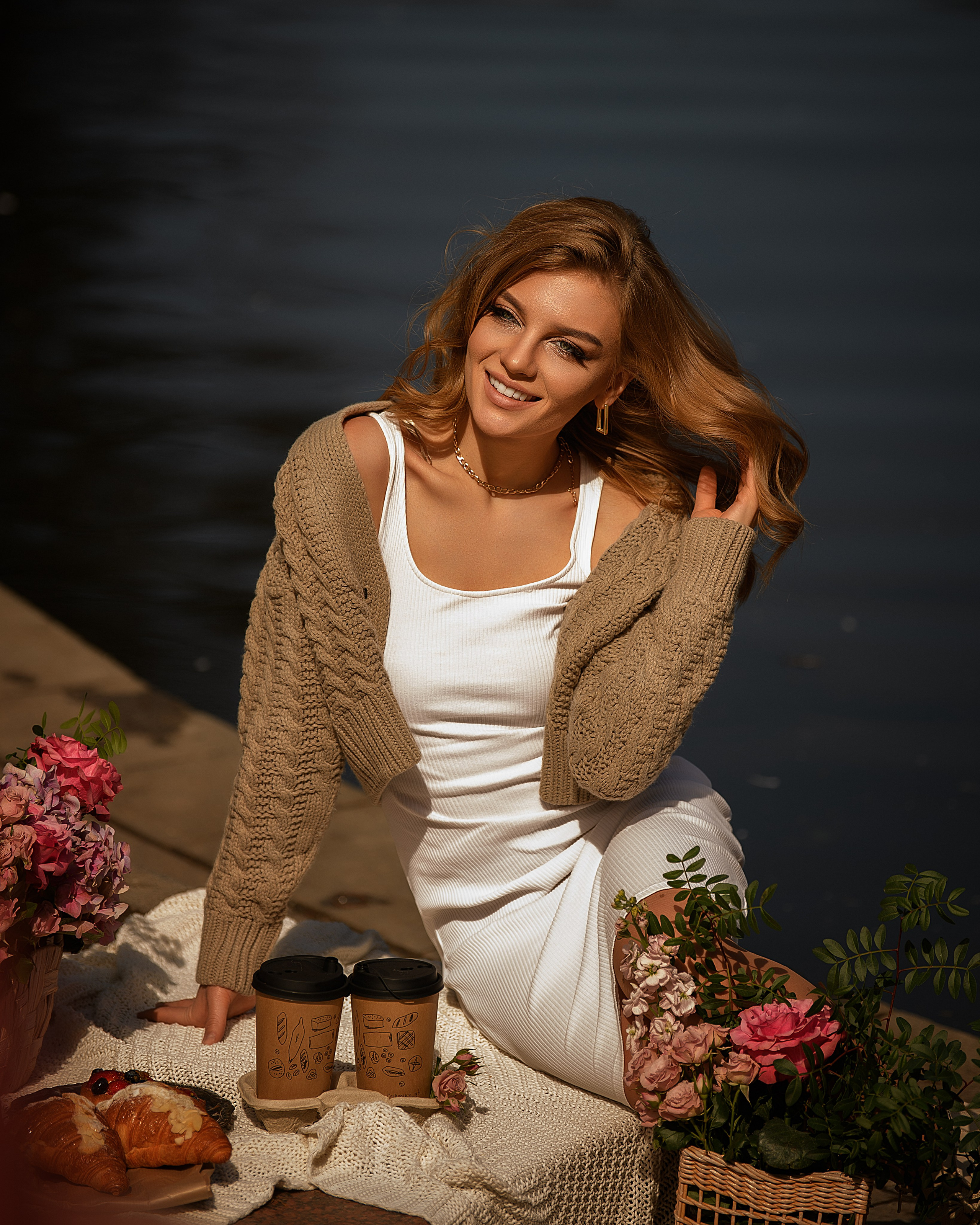 Фотосессия на Патриарших прудах в центре Москвы. Женский фотограф в Москве Богдашкина Динара