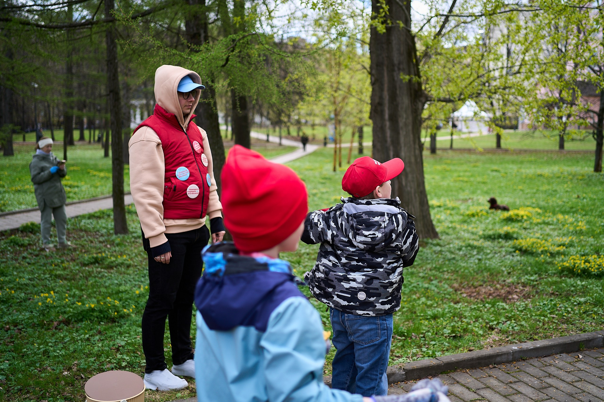Субботник у Управления делами Мэра и Правительства Москвы. Фотограф и Видеограф в Москве. Олег Корушев