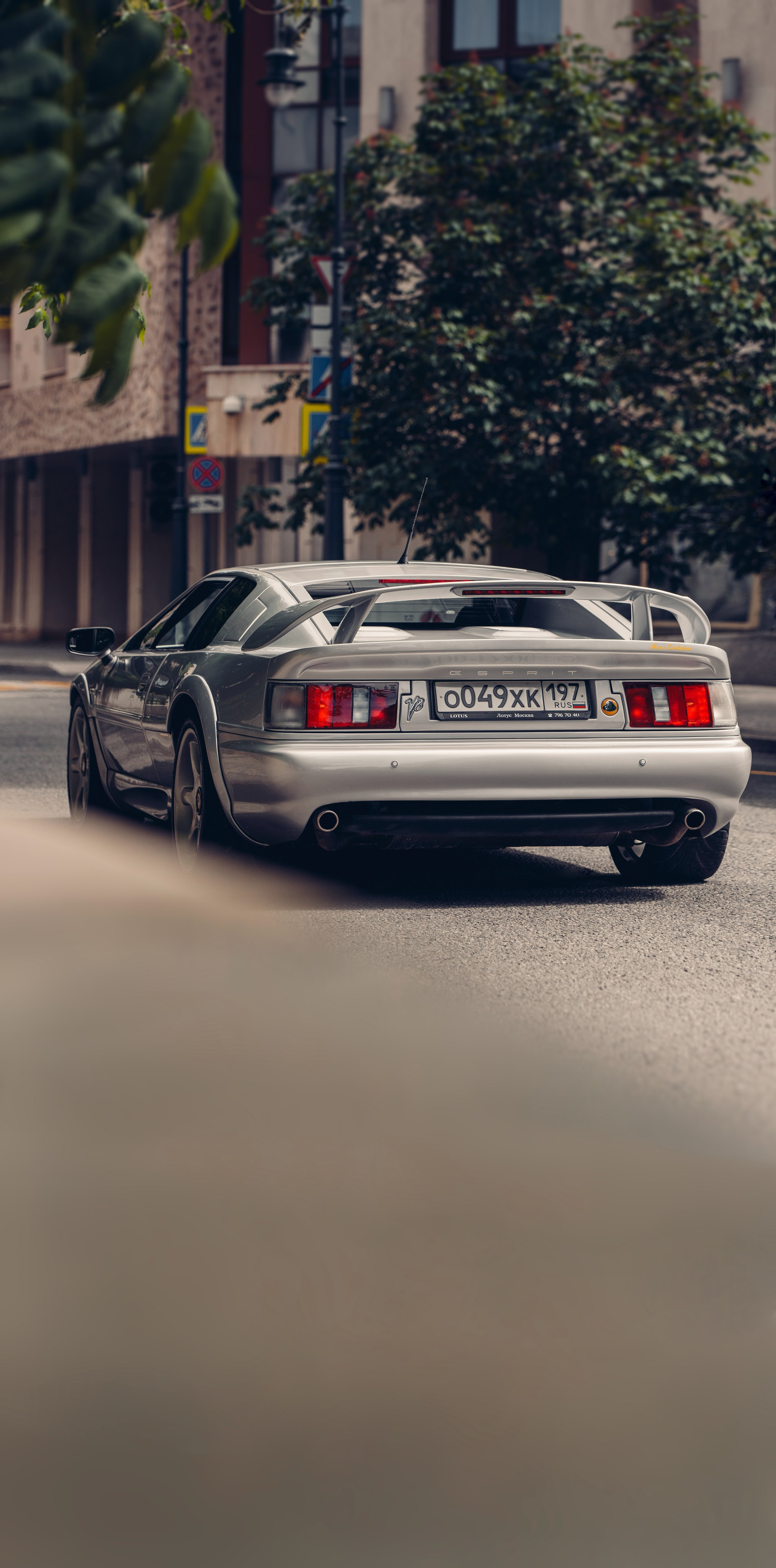 Lotus Esprit V8 lotuscars.ru. DeLorein