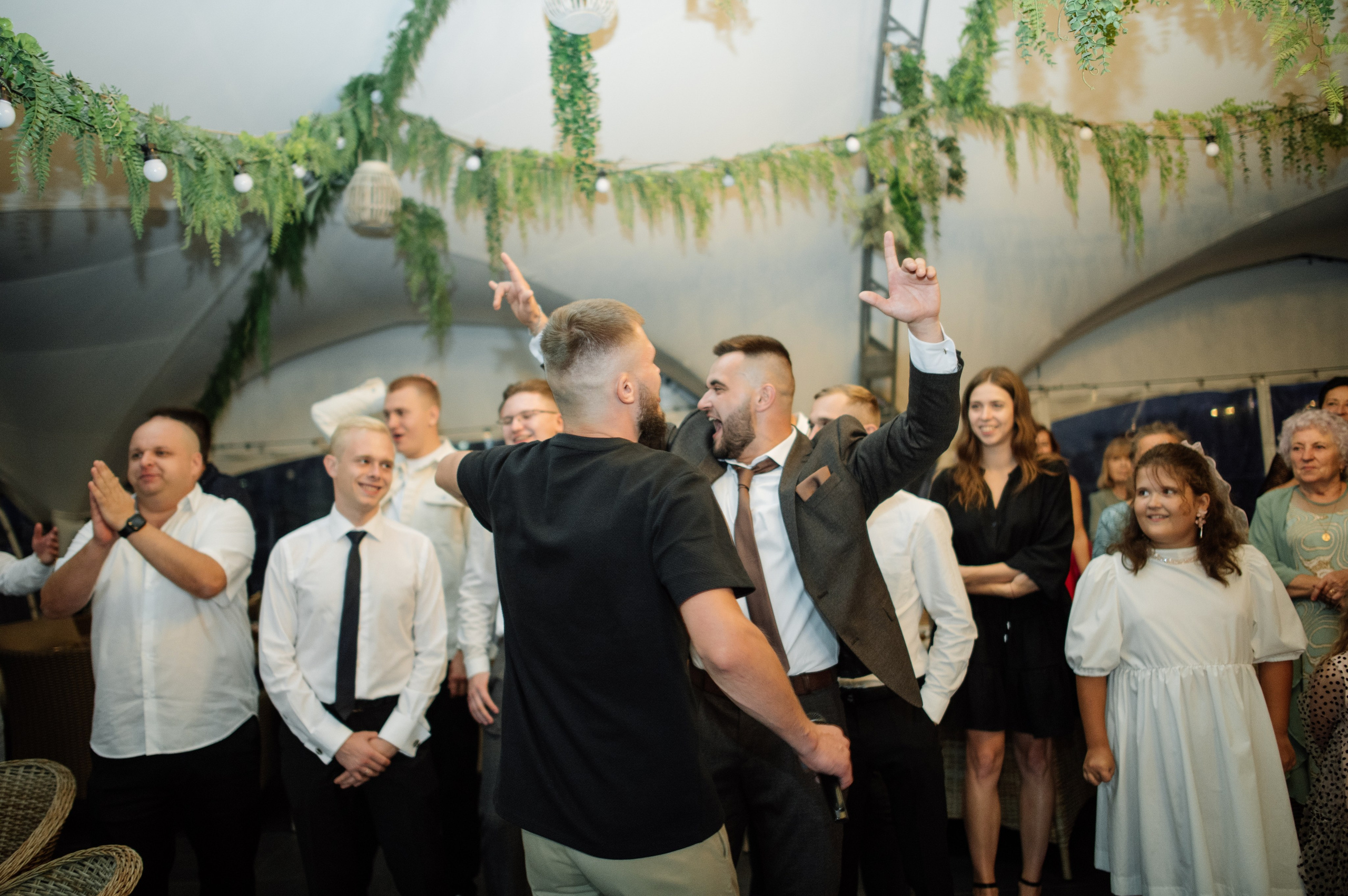 Свадебная фотосессия в Брянске, ресторан «Инжир». Свадебный и репортажный фотограф видеограф Брянск/Москва