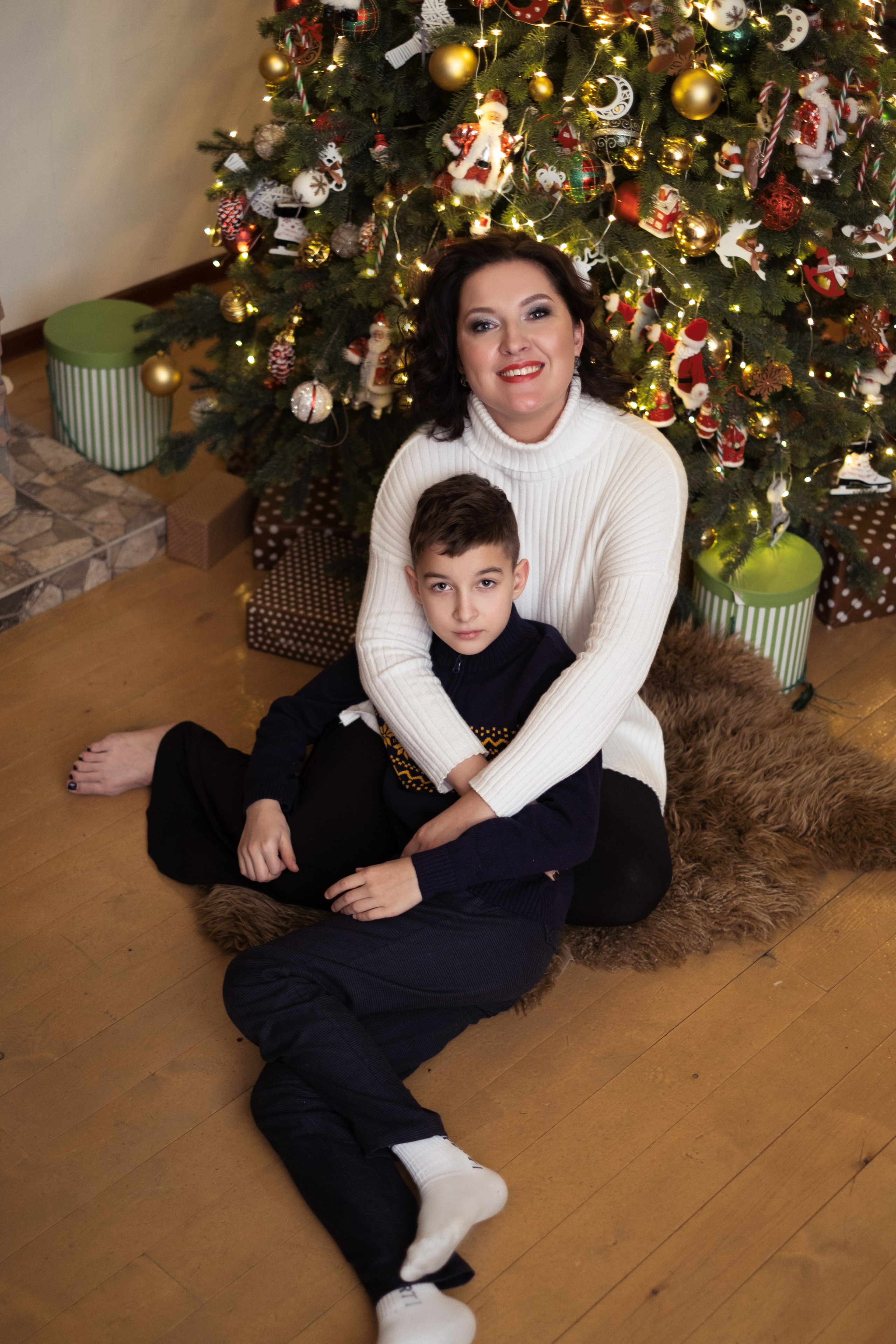 Новогодняя семейная фотосессия в Чите. Портретный фотограф в Чите Анна Камратова. Помогу Вам создать историю, в которой Вы — главный герой!