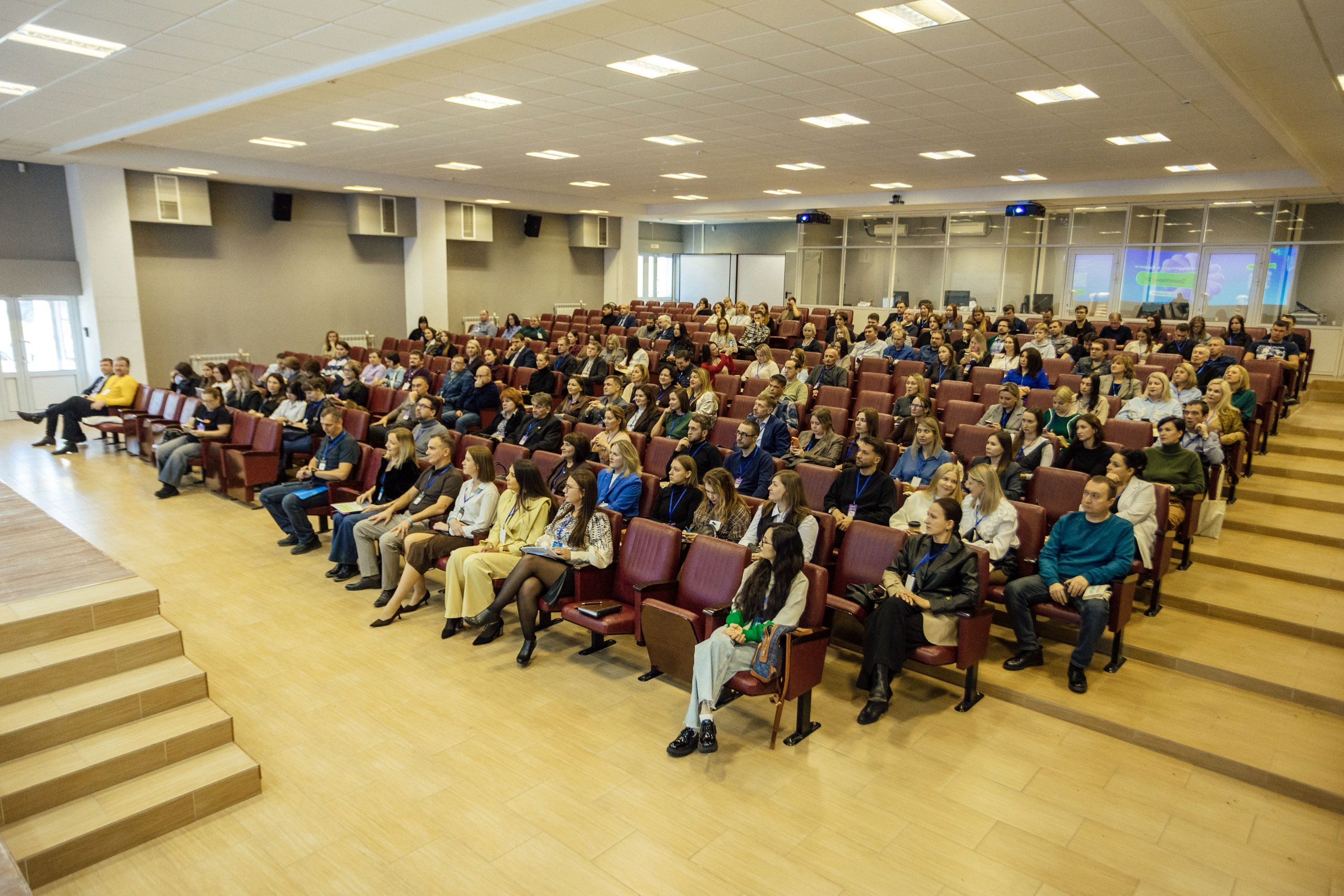 Съёмка репортажа — Конференция о бизнесе для бизнеса «Траектория 25». Фотограф для бизнеса. Павел Козырь