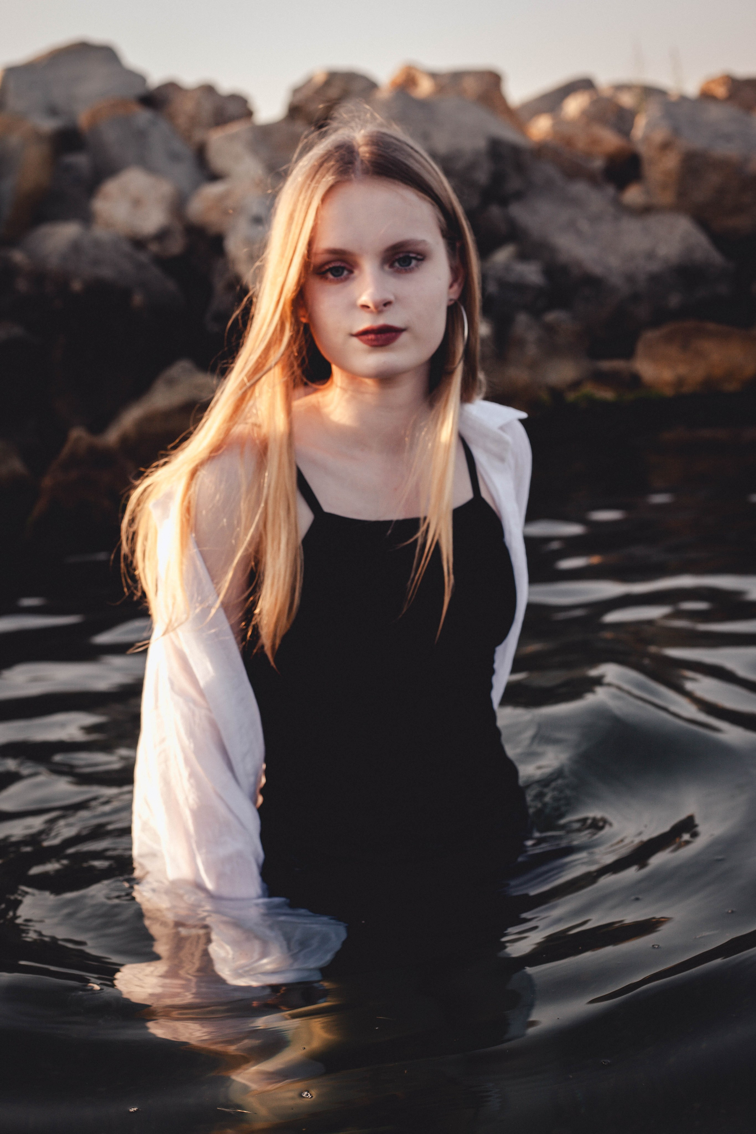 Поцелуи Волн. Уличный фотограф Города N