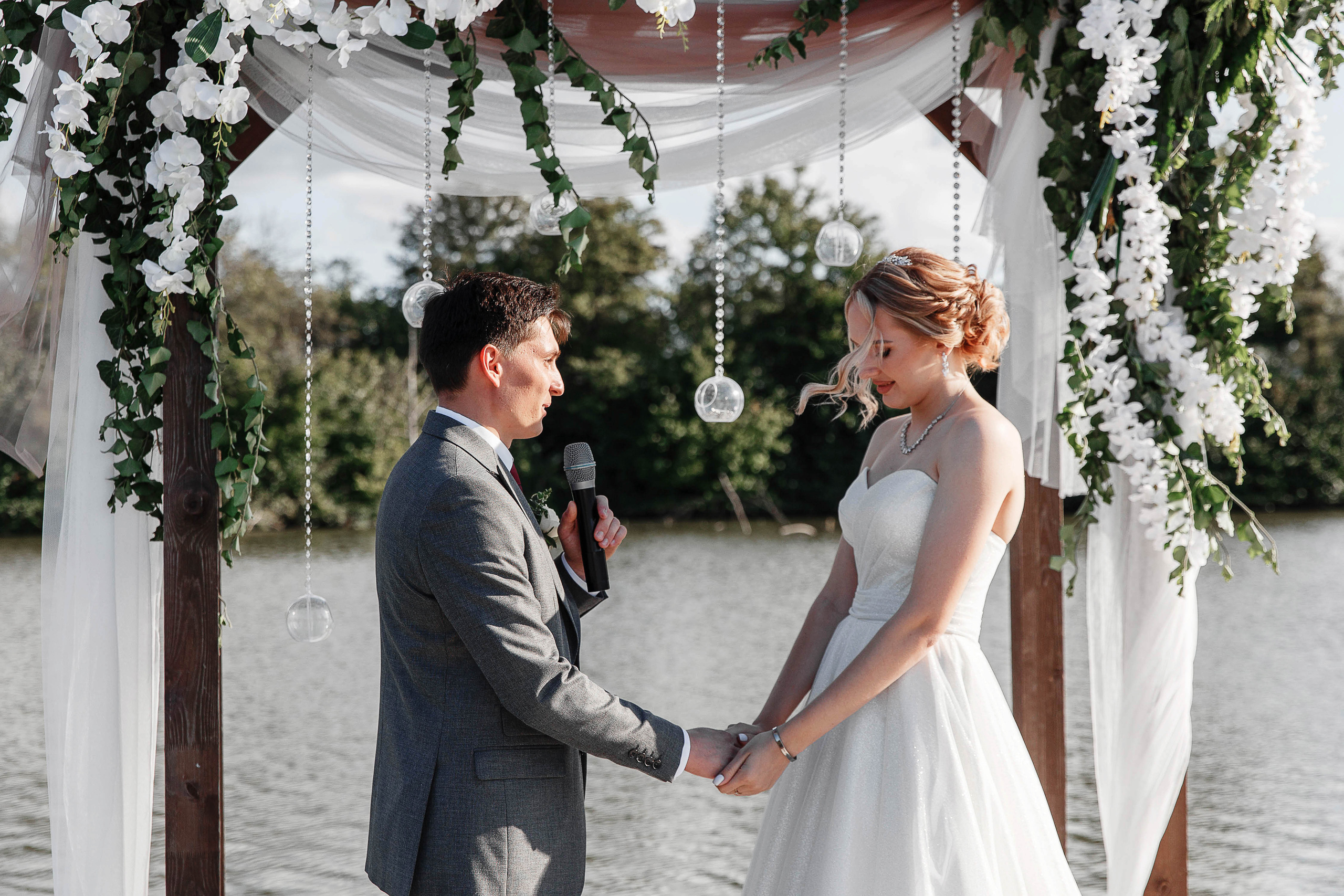 Свадебная фотосессия в ресторане Бэрэчэт г. Майкоп. Дмитрий Шевченко свадебное фото в г. Краснодар — Армавир — Лабинск