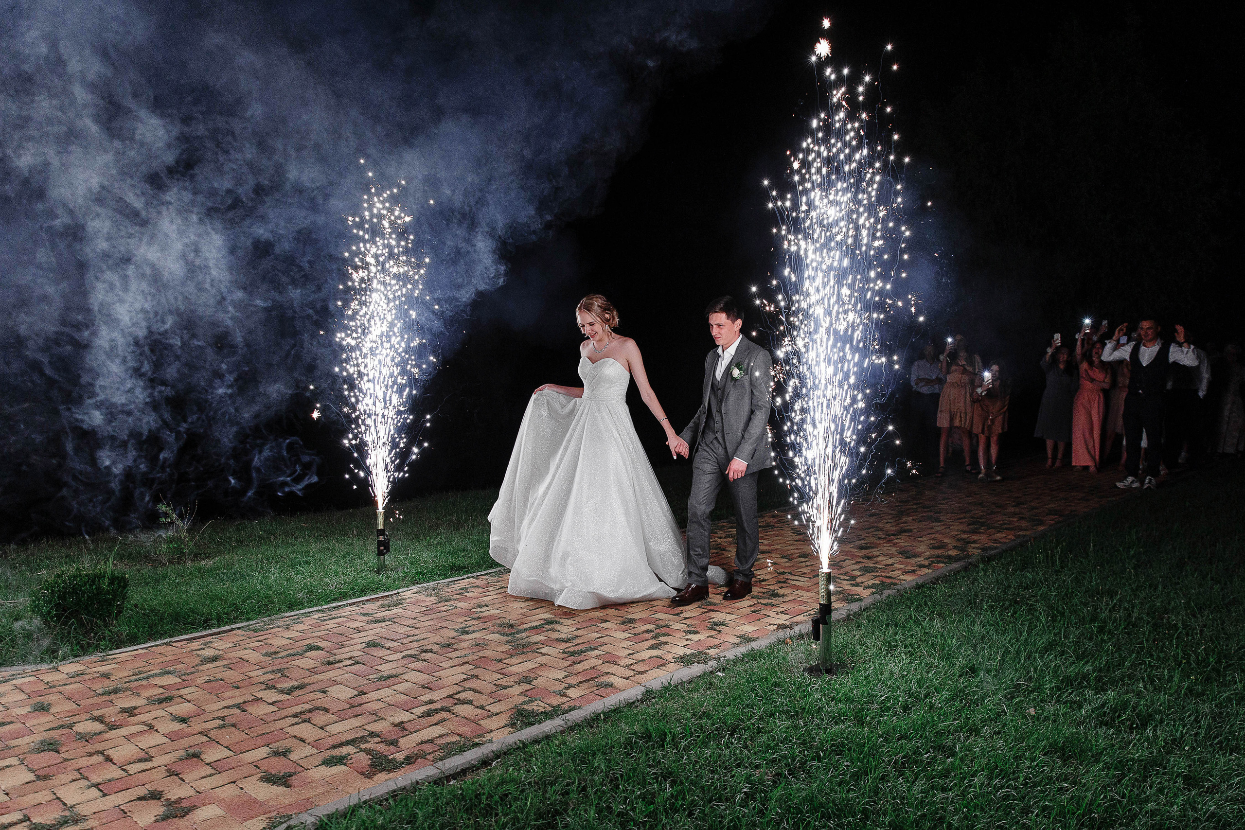 Свадебная фотосессия в ресторане Бэрэчэт г. Майкоп. Дмитрий Шевченко свадебное фото в г. Краснодар — Армавир — Лабинск