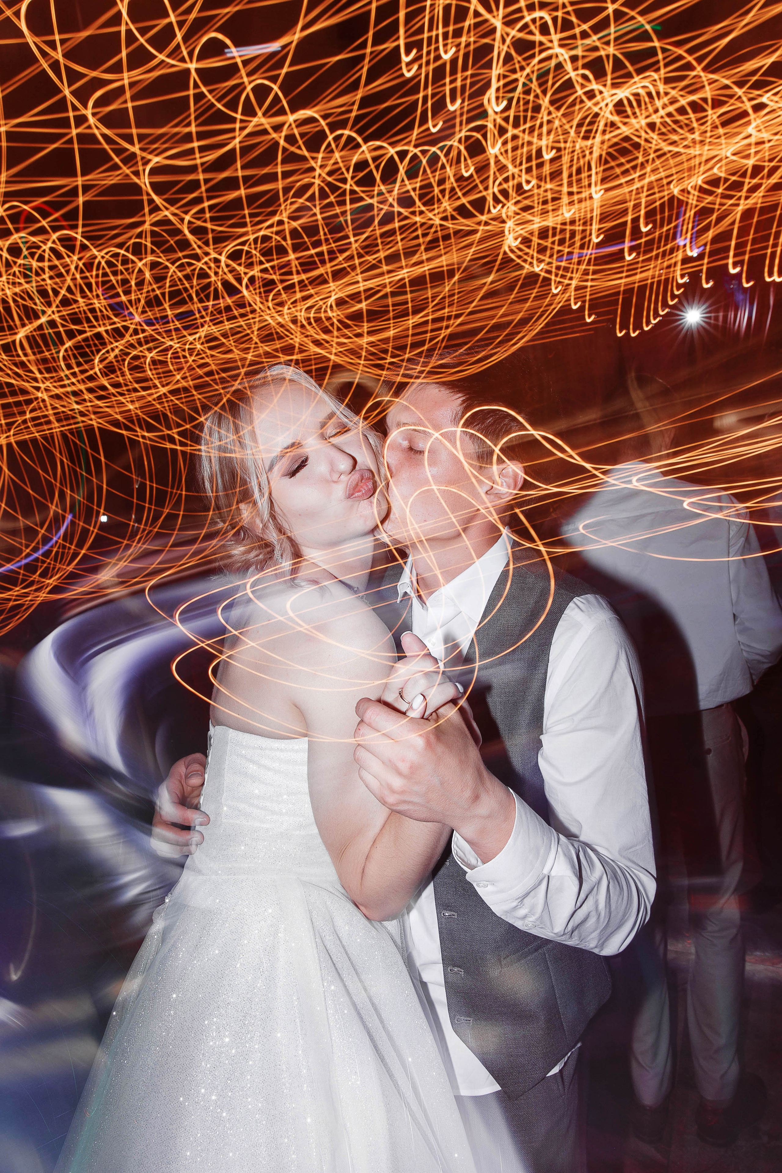 Свадебная фотосессия в ресторане Бэрэчэт г. Майкоп. Дмитрий Шевченко свадебное фото в г. Краснодар — Армавир — Лабинск