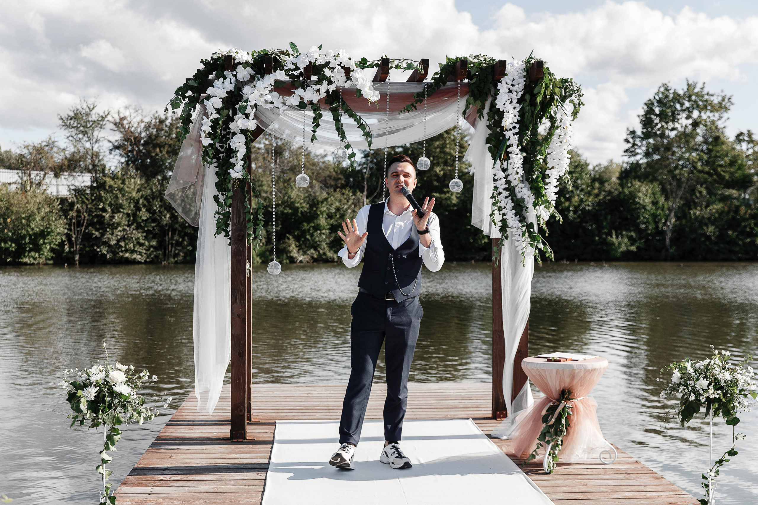 Свадебная фотосессия в ресторане Бэрэчэт г. Майкоп. Дмитрий Шевченко свадебное фото в г. Краснодар — Армавир — Лабинск