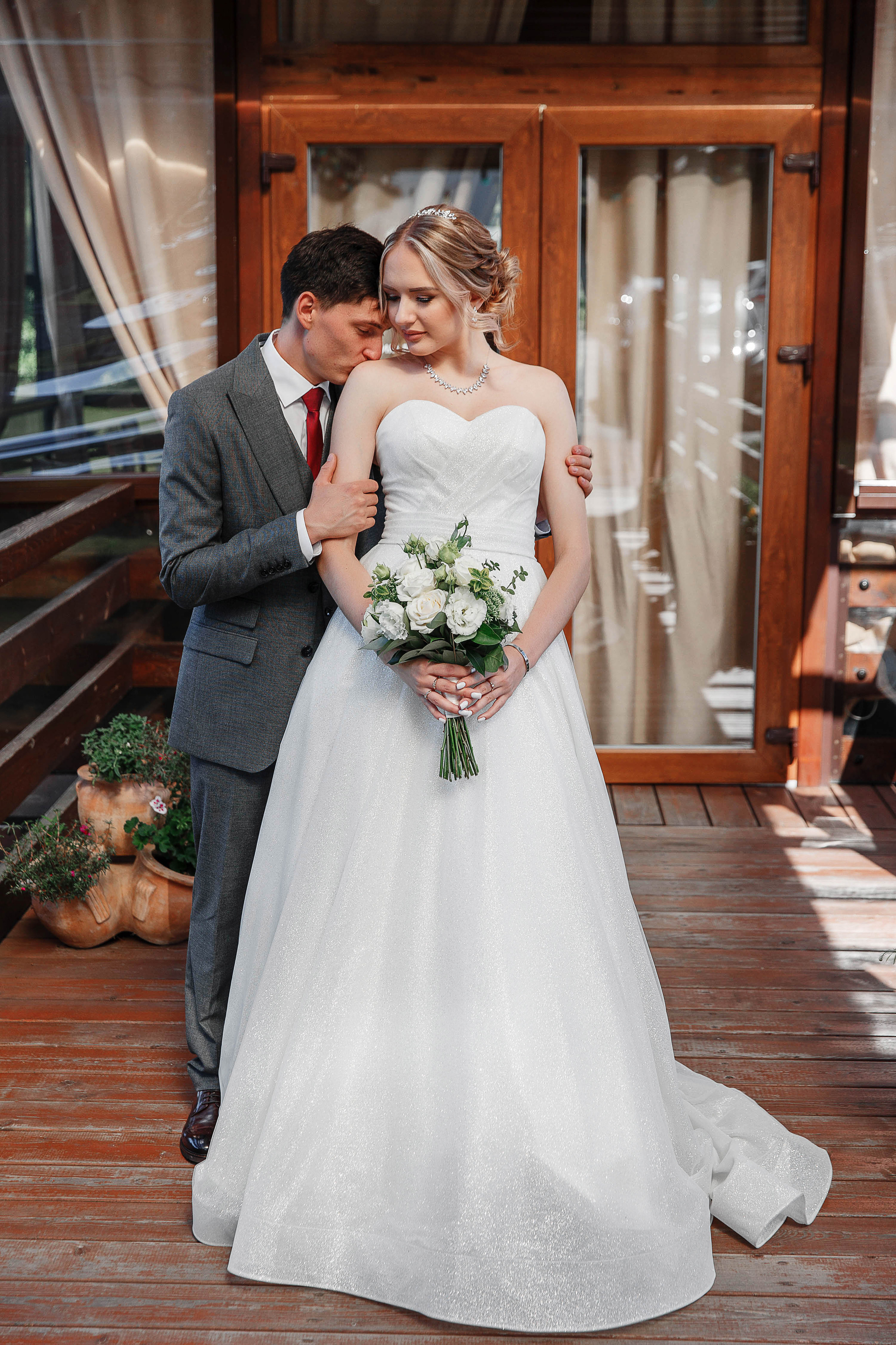 Свадебная фотосессия в ресторане Бэрэчэт г. Майкоп. Дмитрий Шевченко свадебное фото в г. Краснодар — Армавир — Лабинск