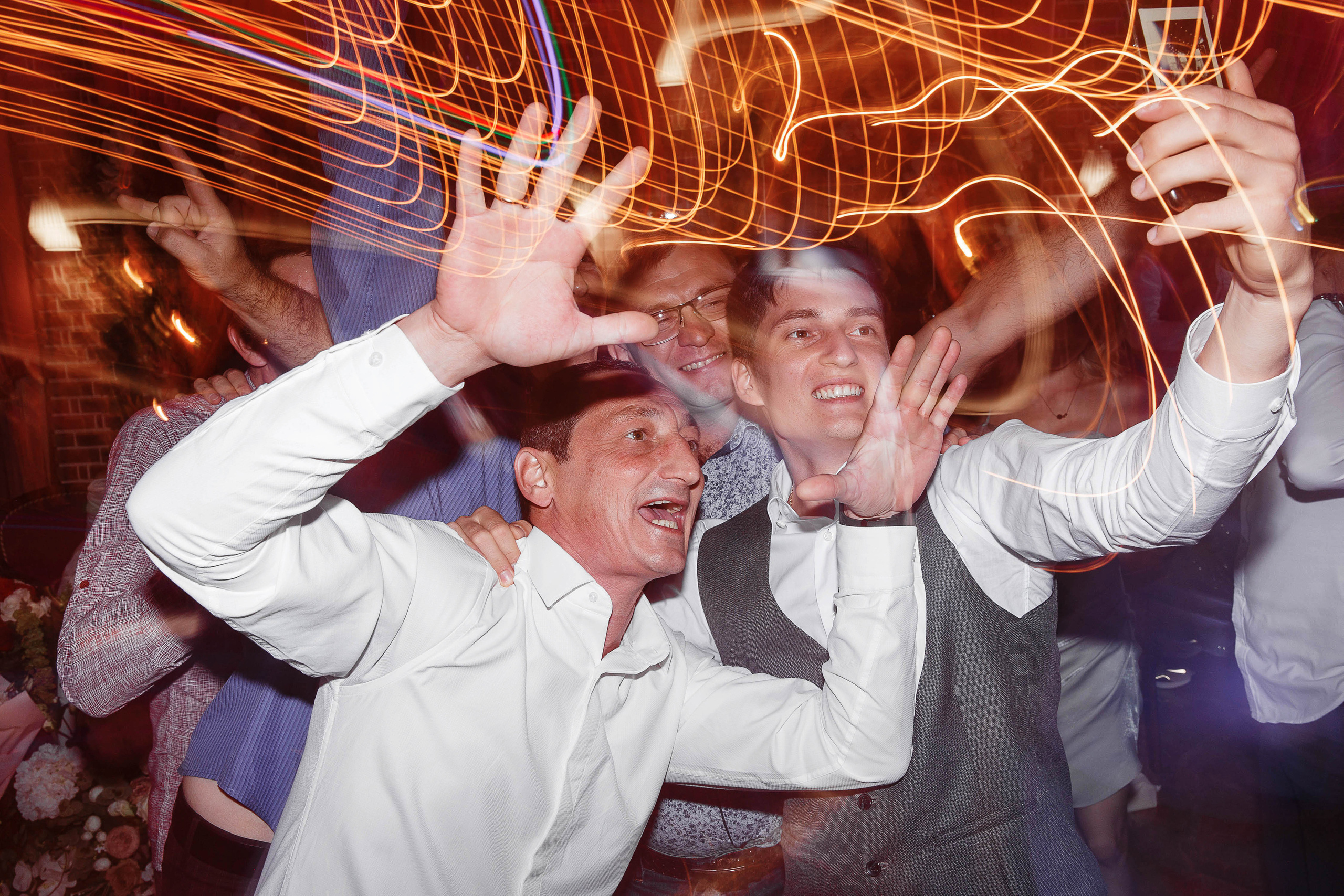 Свадебная фотосессия в ресторане Бэрэчэт г. Майкоп. Дмитрий Шевченко свадебное фото в г. Краснодар — Армавир — Лабинск