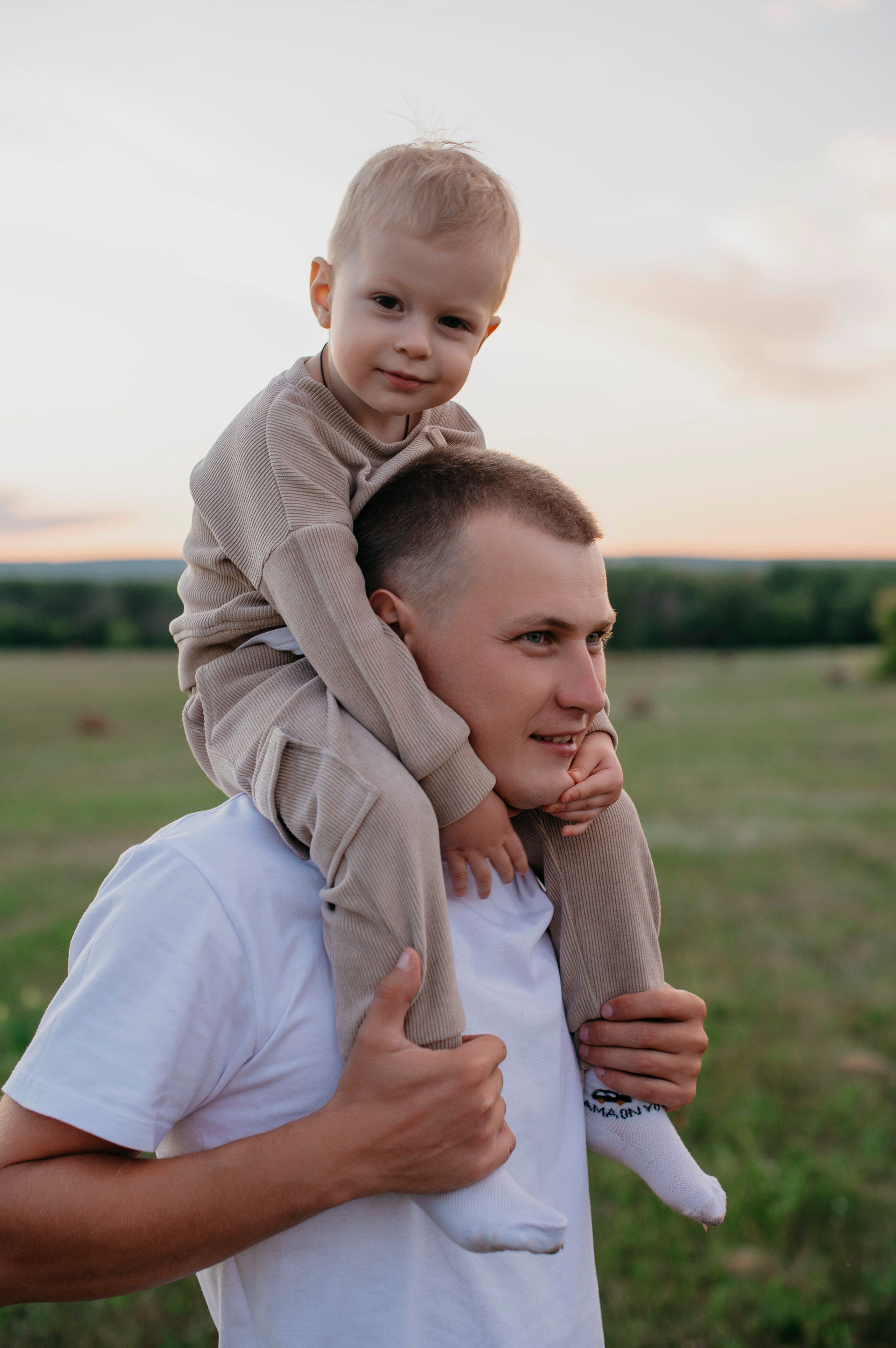 Семейная прогулка на закте. Фотограф Дарья Семина