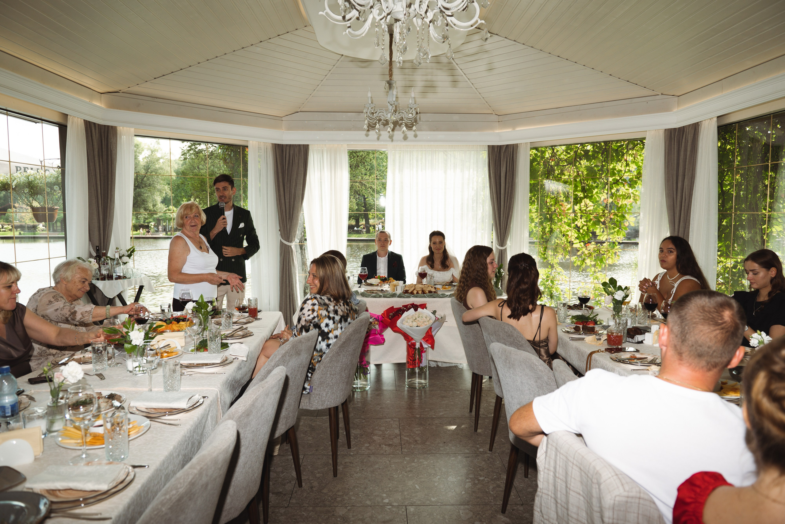Свадьба в ЗаВидное. Фотограф Москва Настя Профотовна. Репортажные, свадебные и контент фотосессии