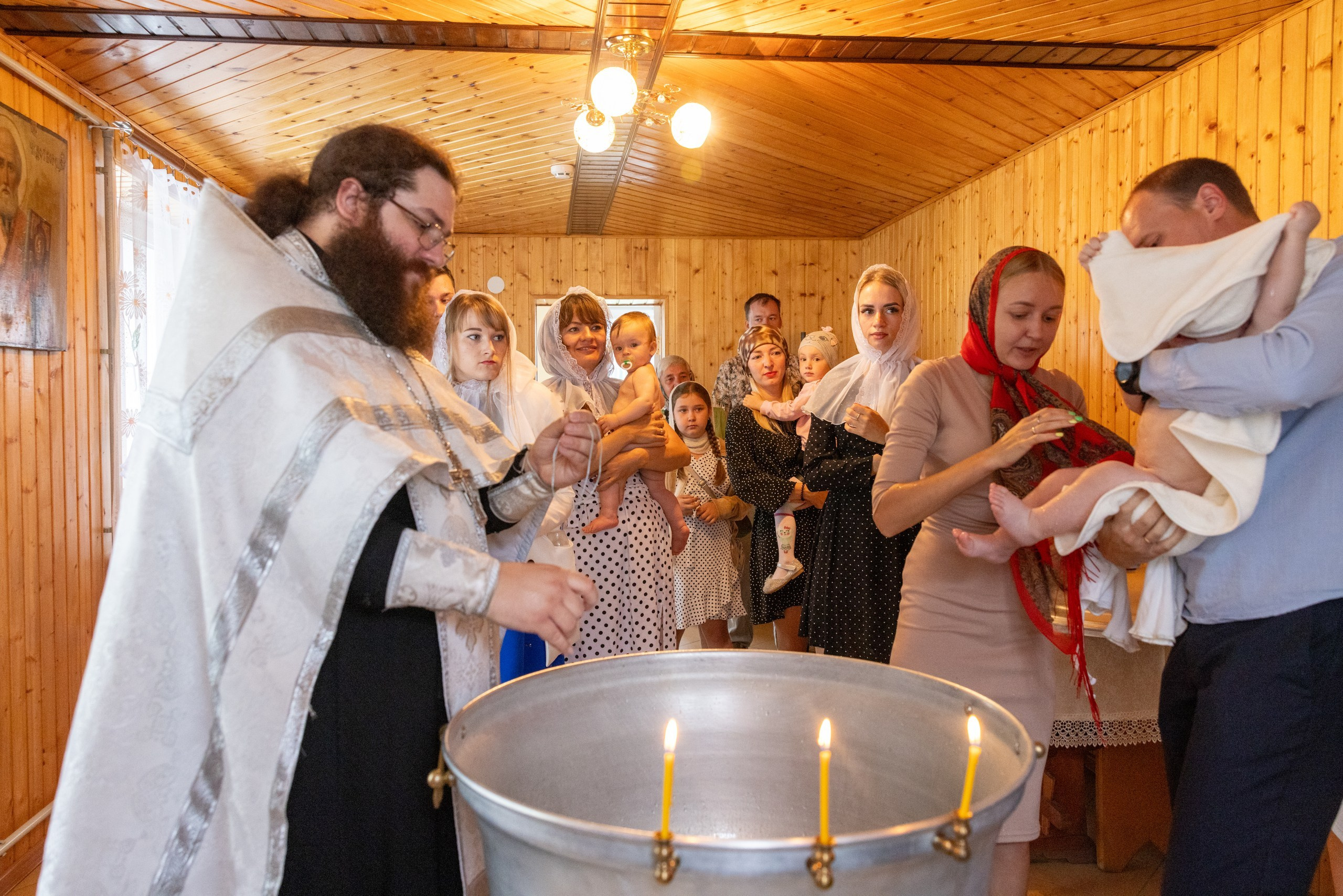 Образец репортажа крещения оригиналы, без искажений, без вспышки, светосильная оптика!. Фотограф в Туле Крупский АнДРей. Фотостудия «КАДР71» в Туле