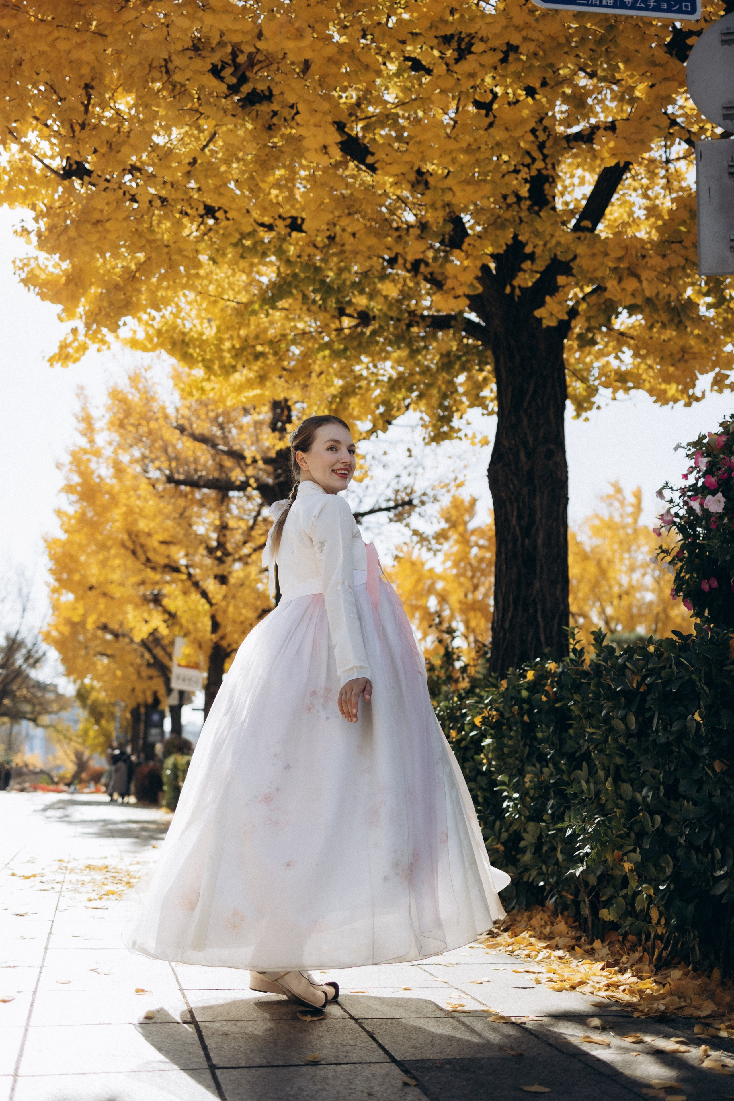 Фотосессия Маши и Саши в ханбоках. Фотограф Артем Бросов в Санкт-Петербурге и Дубае