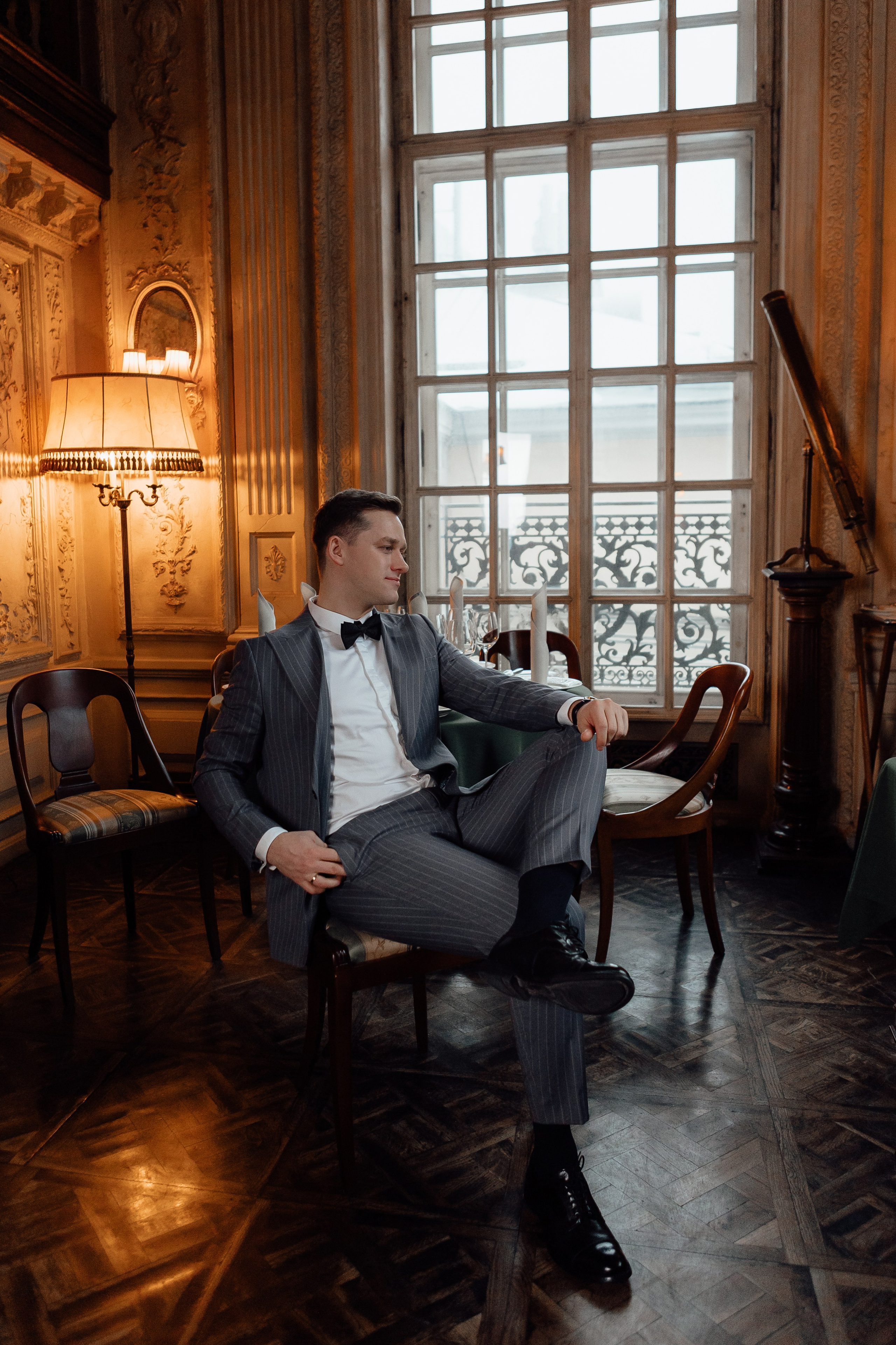 Свадебная фотосессия в Кафе Пушкинъ. Свадебный фотограф в Москве Дарья Олендарёва