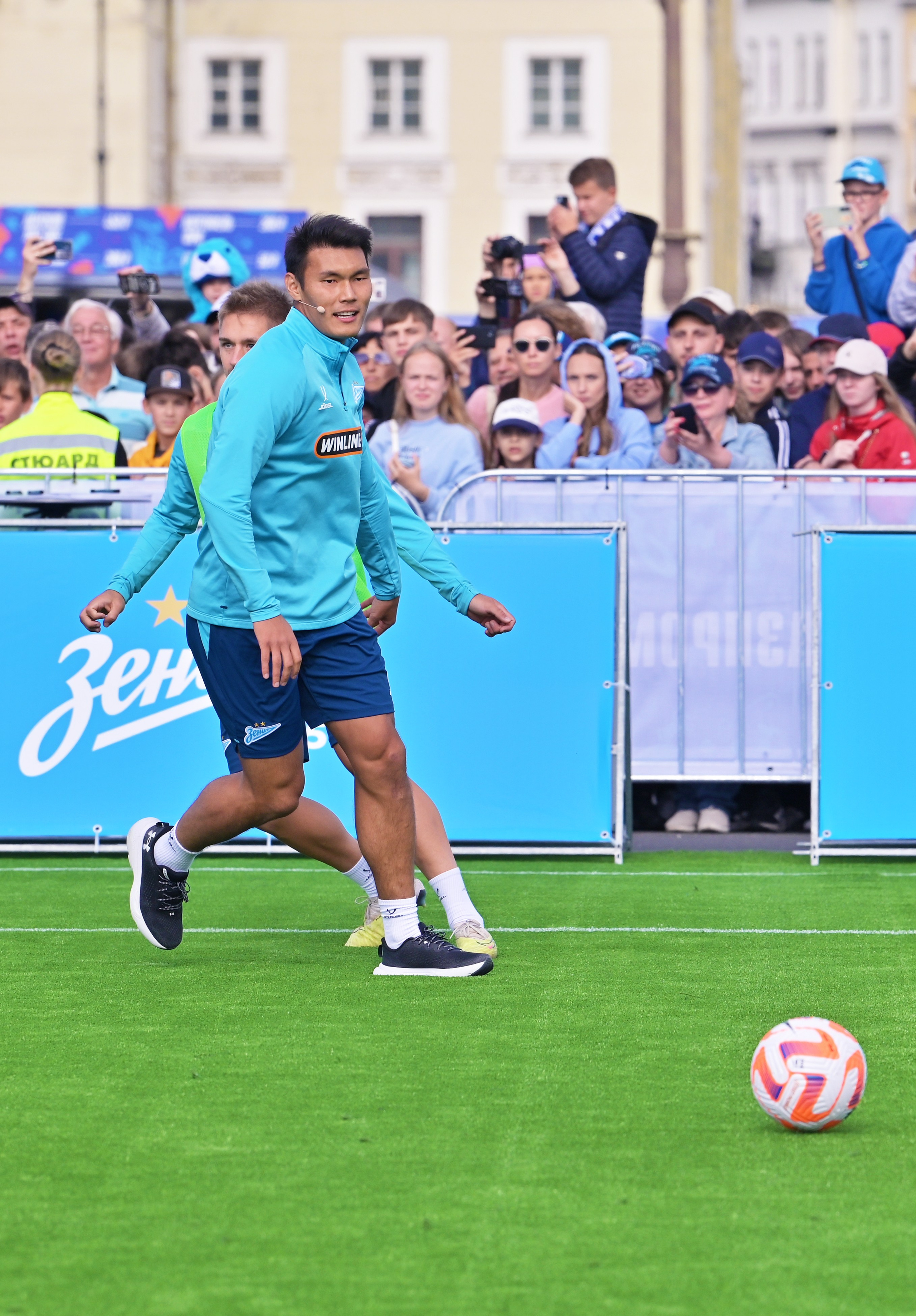 Нуралы Алип, защитник ФК «Зенит».