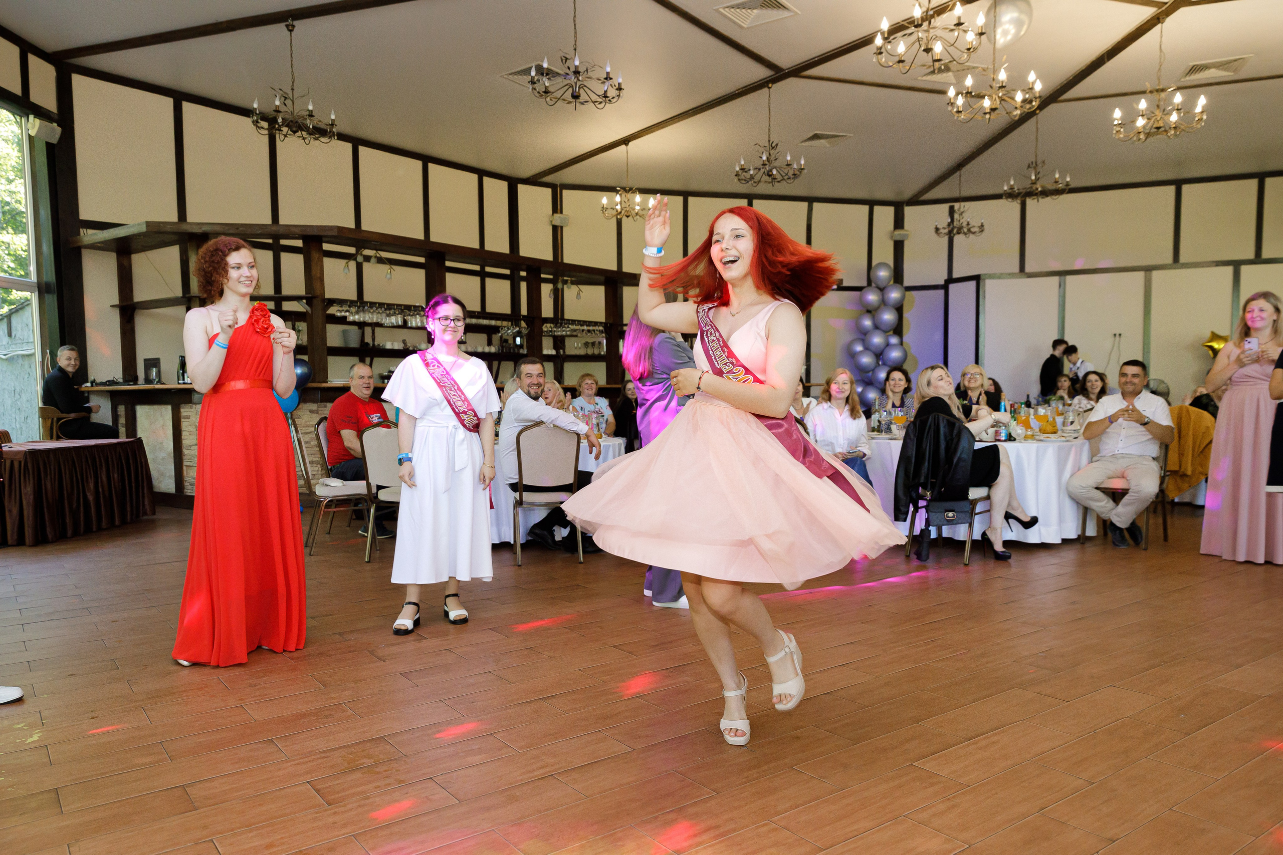 23.06.2024 Выпускной Драгунский ручей. Маша Гонтарь Семейный домашний репортажный фотограф в Санкт-Петербурге