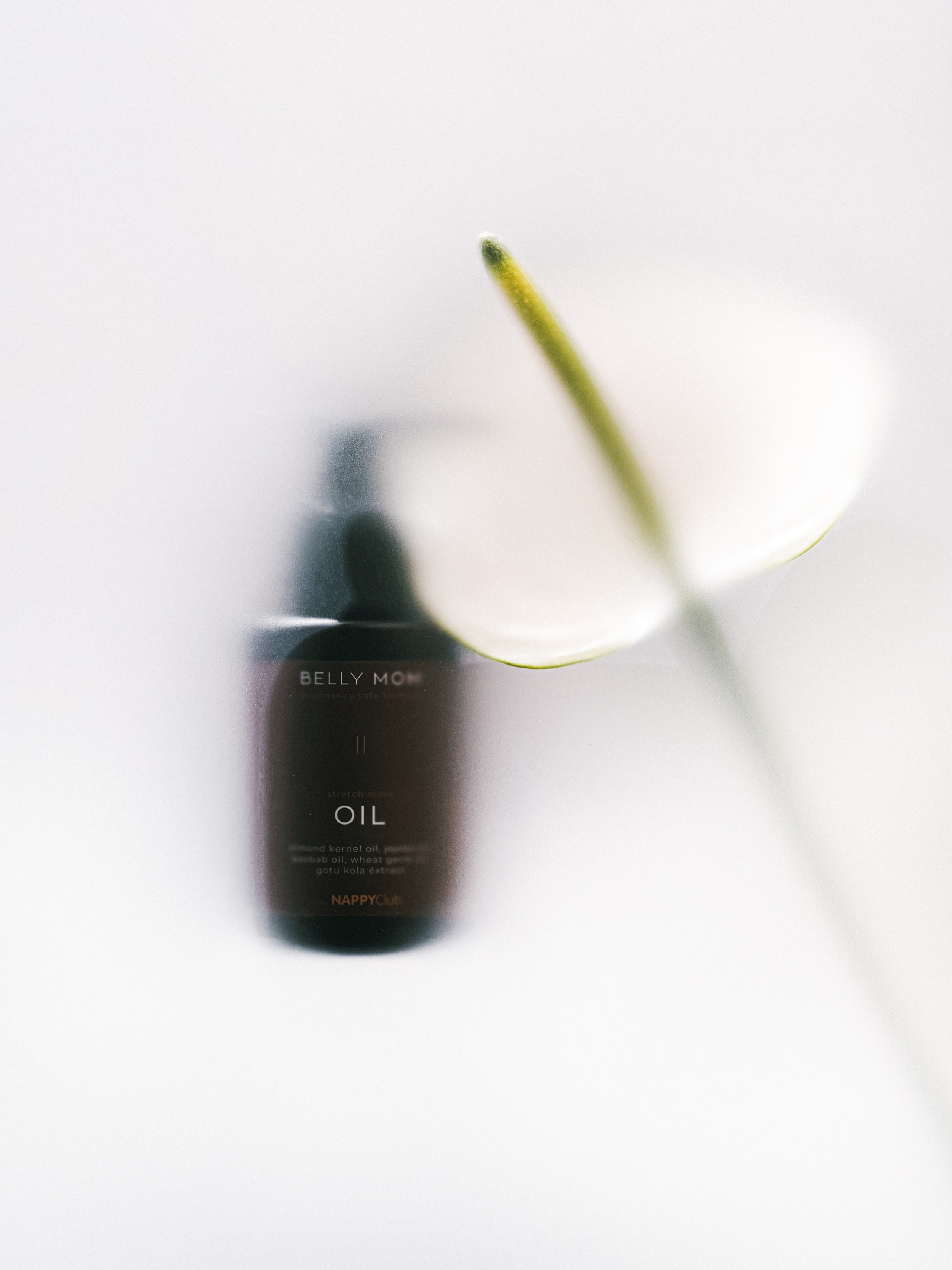 BELLY MOM by NAPPYClub. CHRISTINA GRIG // photographer, content creator