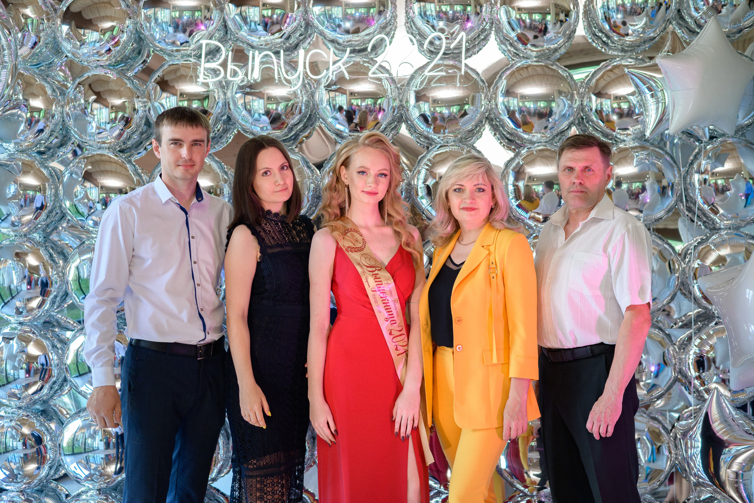 Выпускной 9-11классы. Выпускные книги Анапа Новороссийск Краснодар